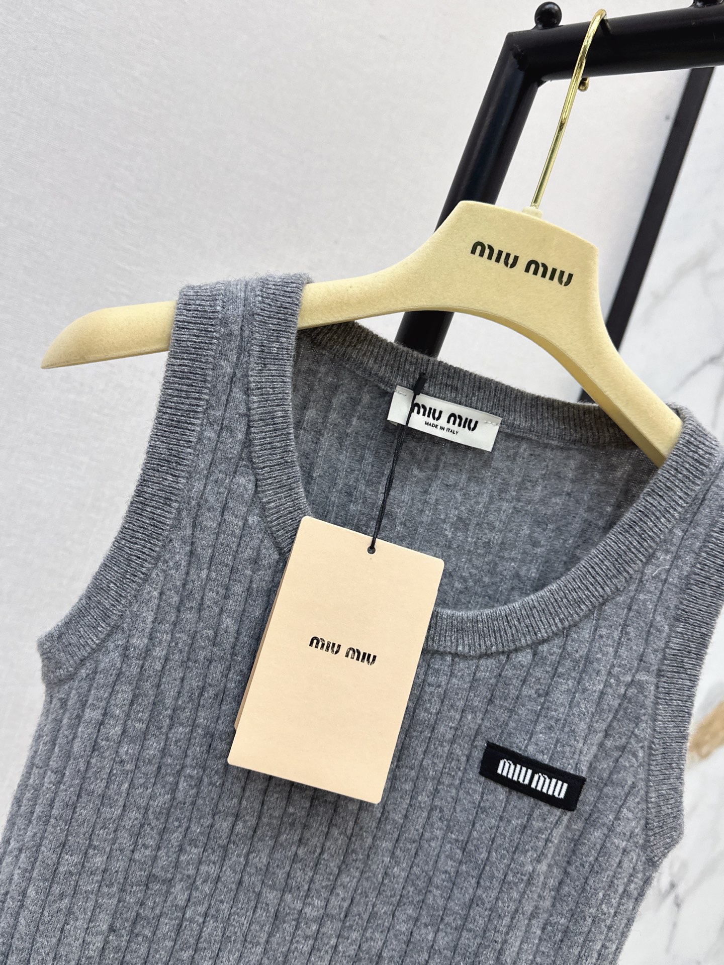 Miu 26fw wool knit vest