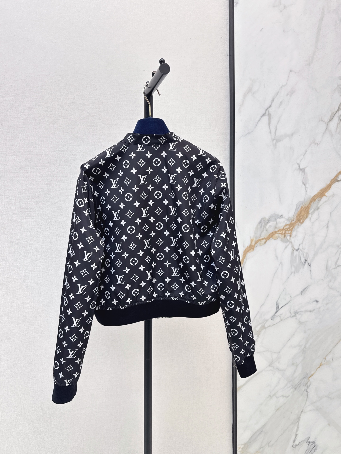 Loui 26fw reversible print jacket