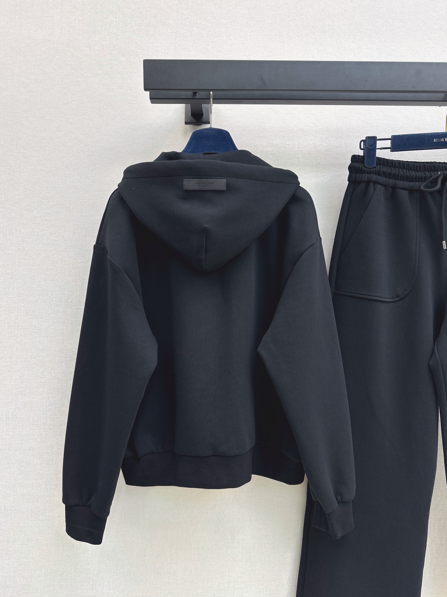 Loui 26fw hooded jacket pants sets