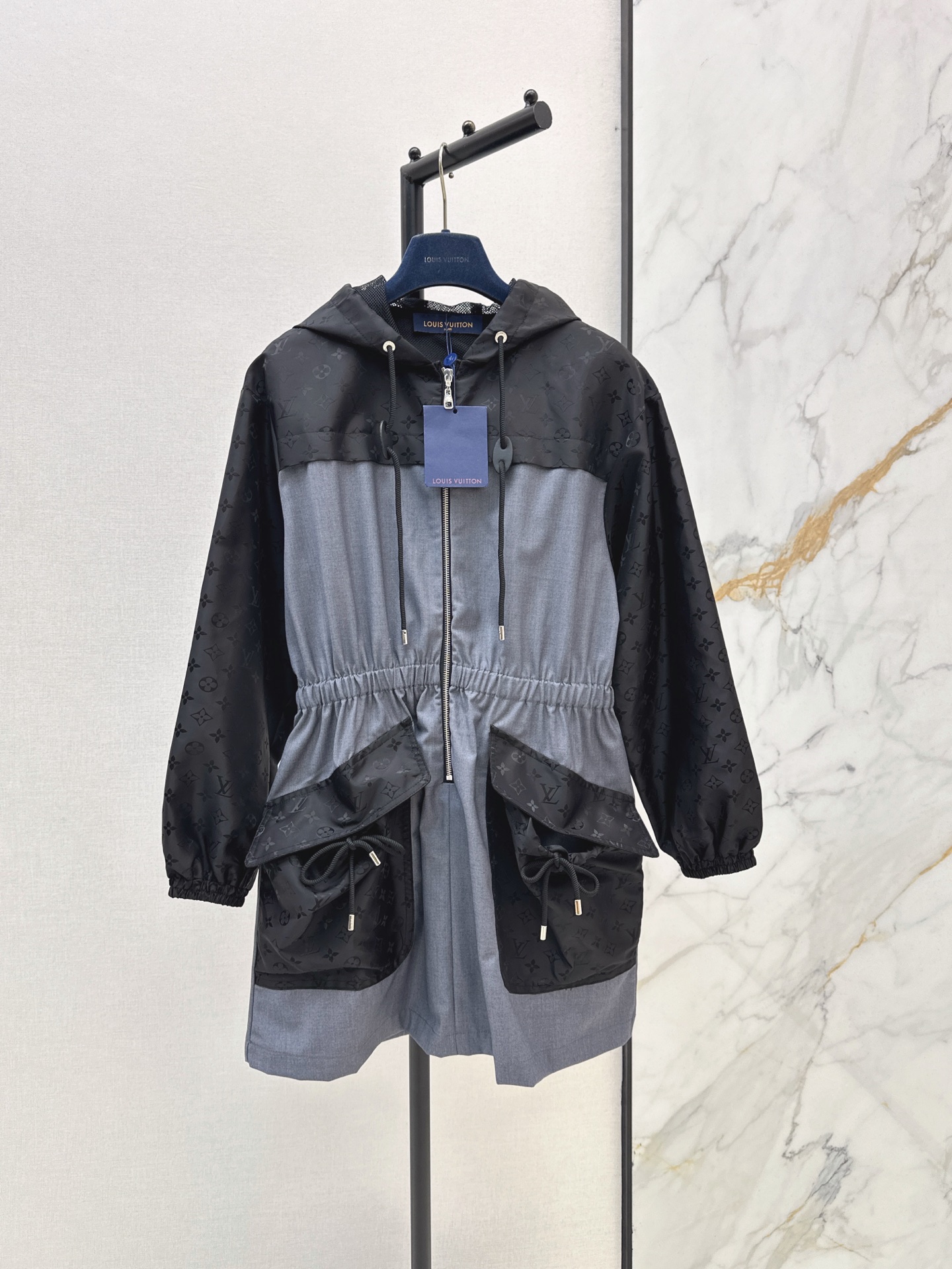 Loui 26fw hooded drawstring dress