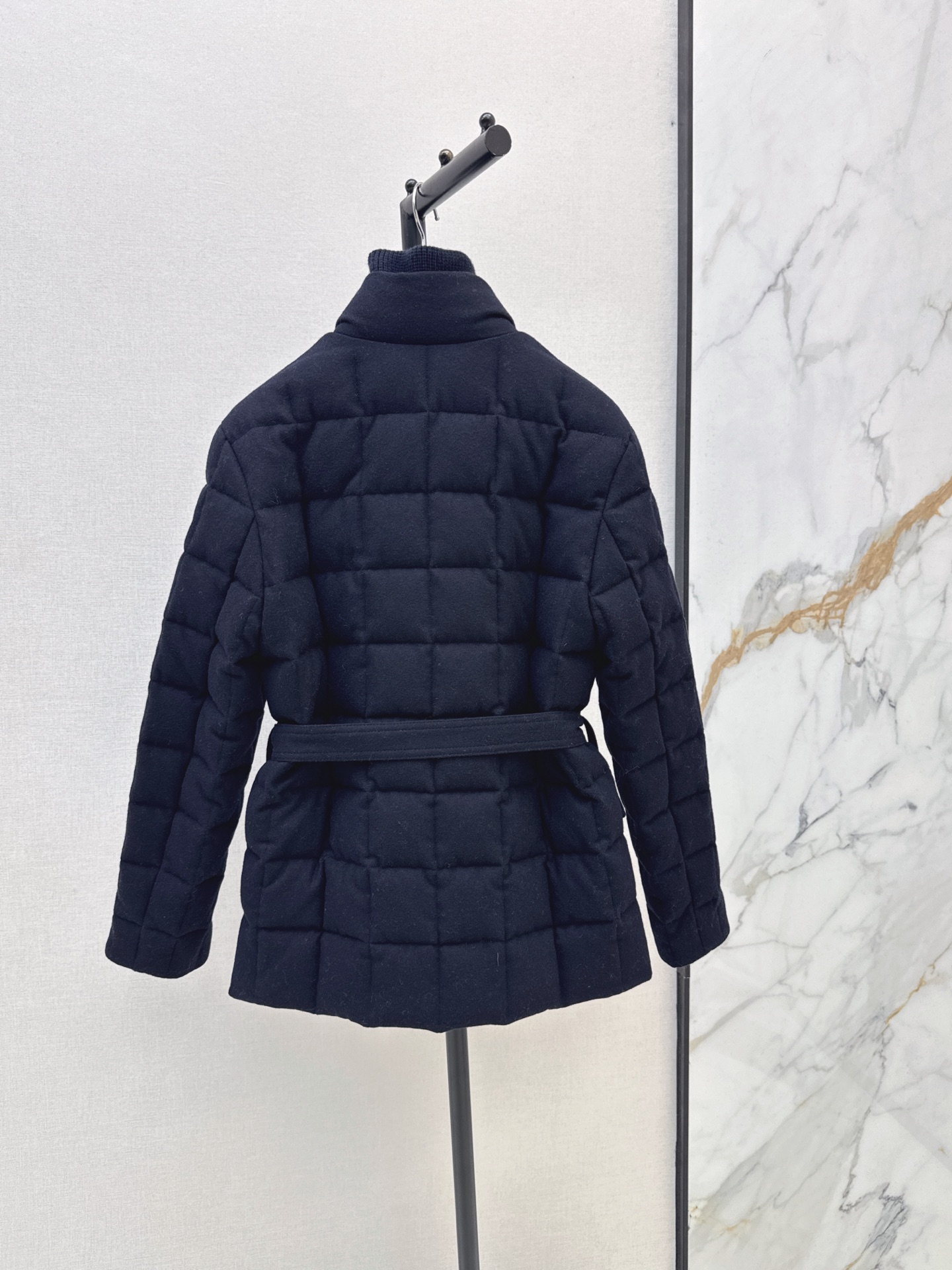 Monc 26fw belted down jacket