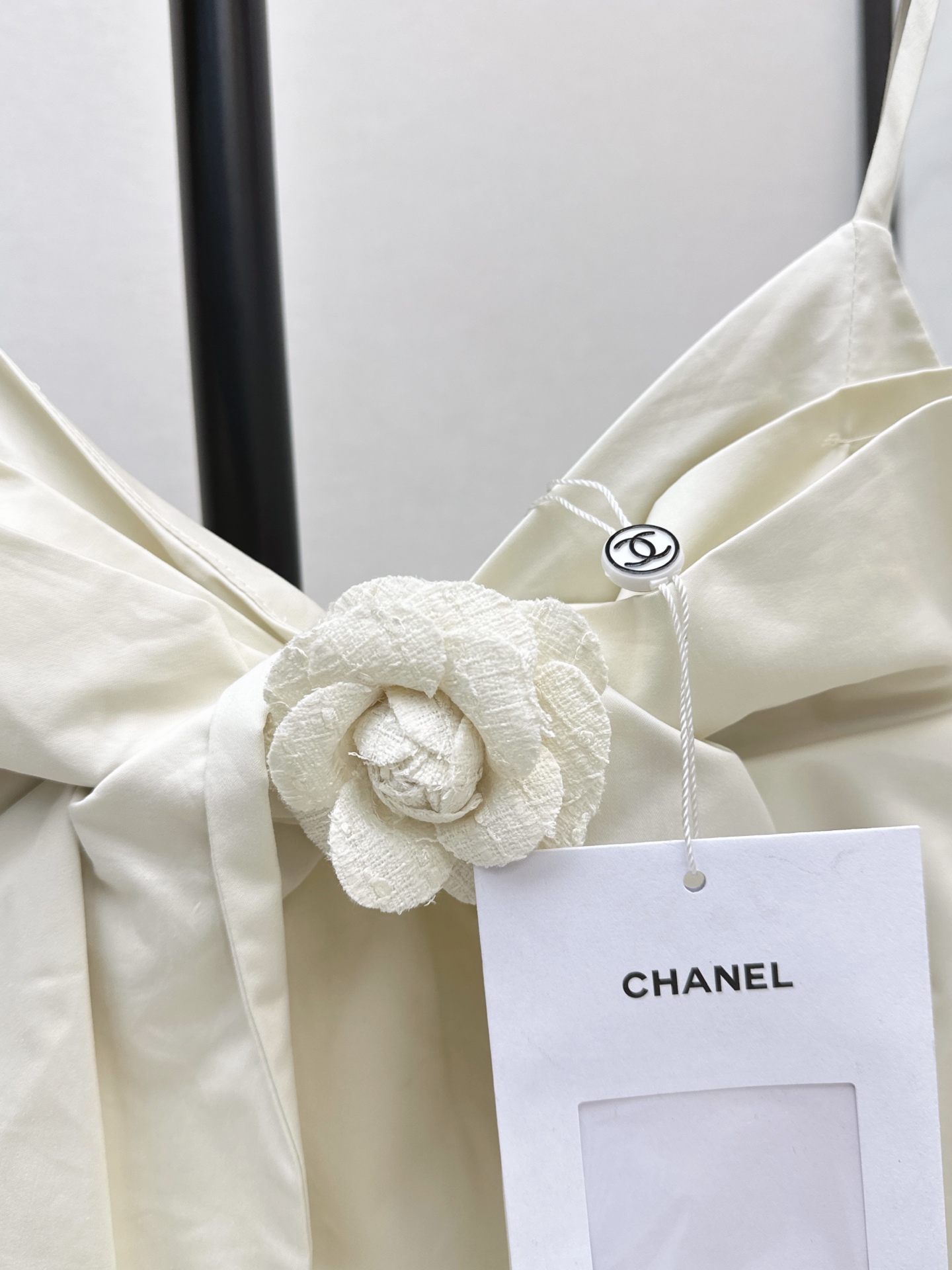 Chan 26fw bow camisole