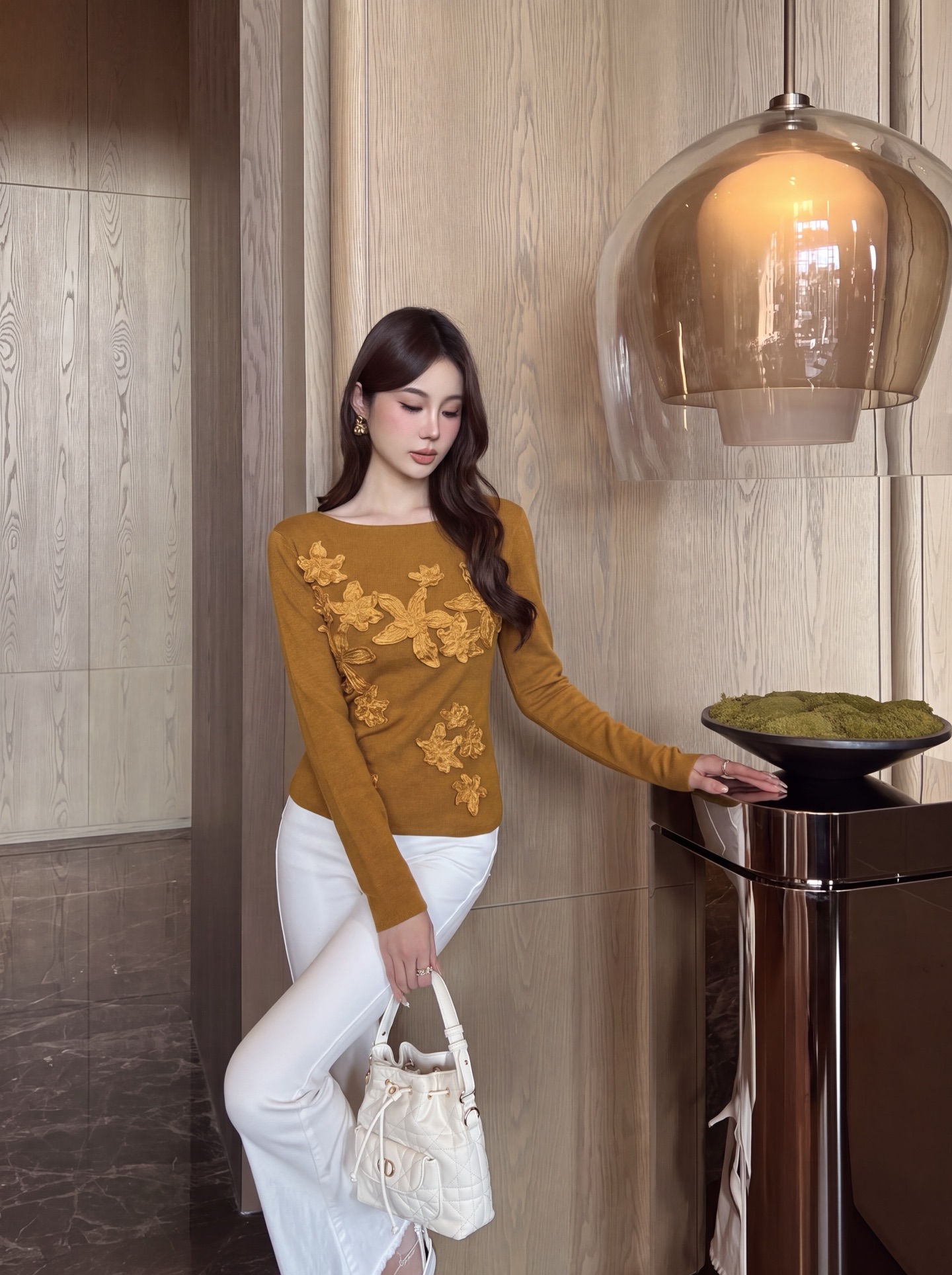 ES 26fw lace embroidery knit sweater