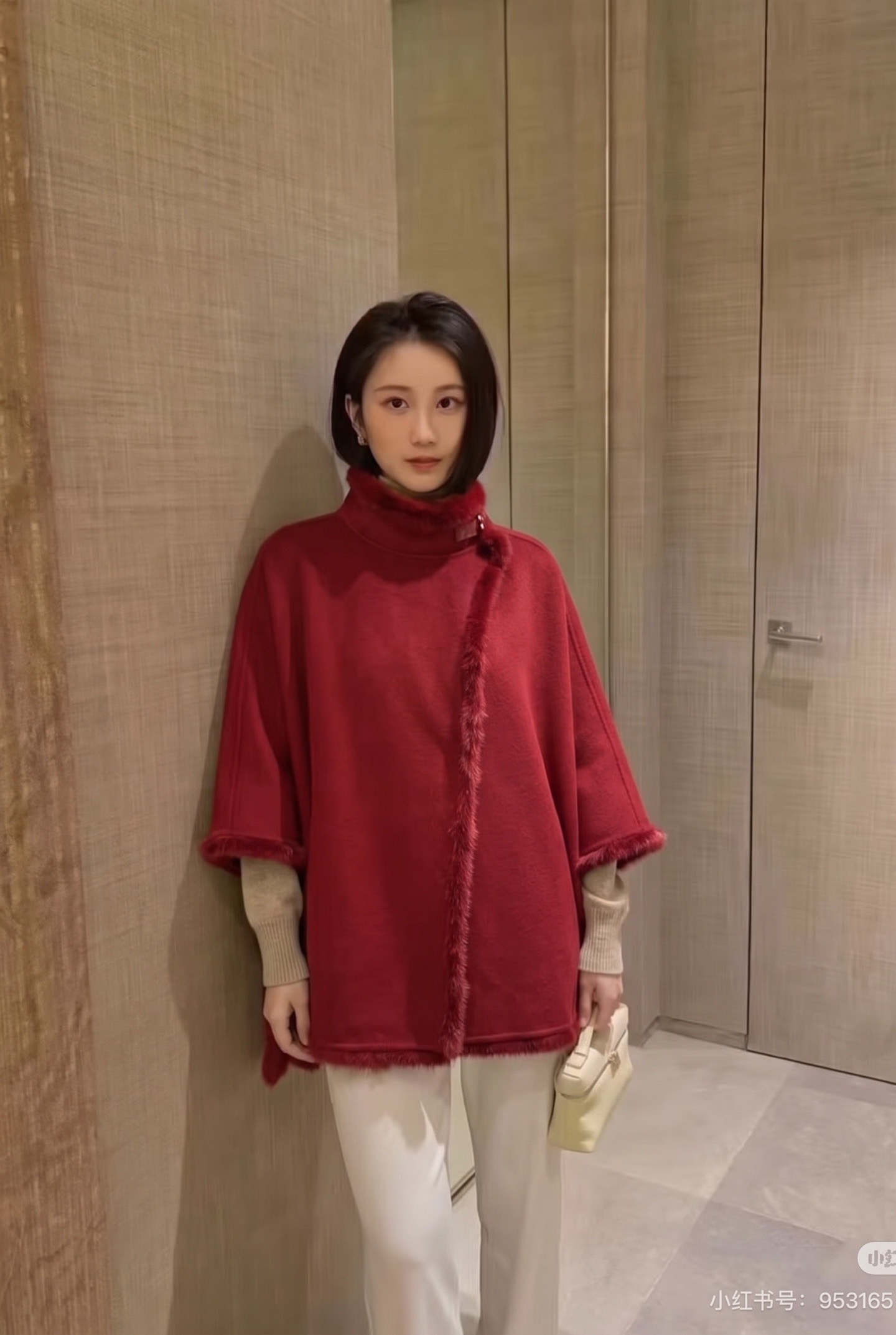 Max 26fw woolen cape jacket