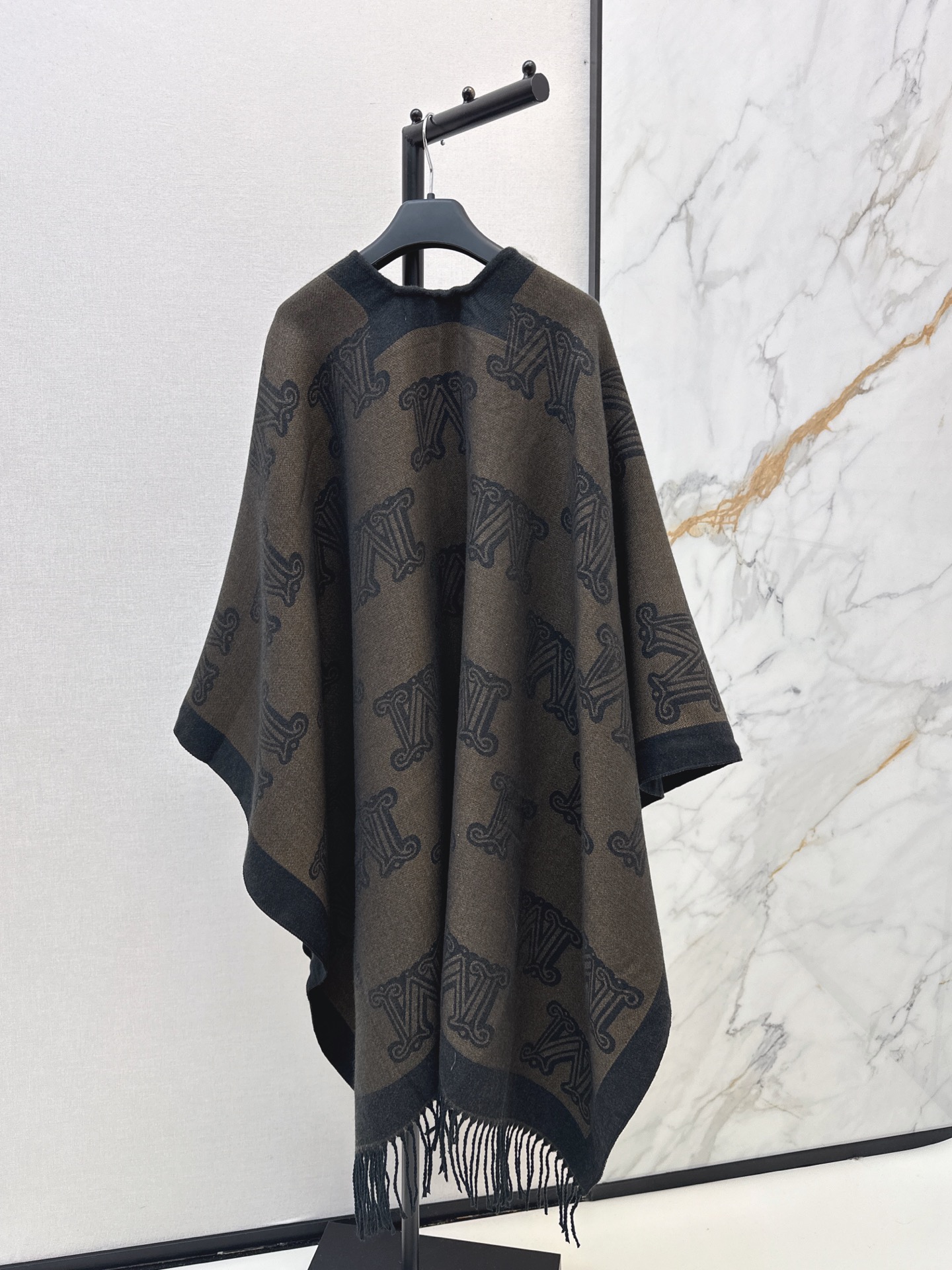 Max 26fw wool shawls