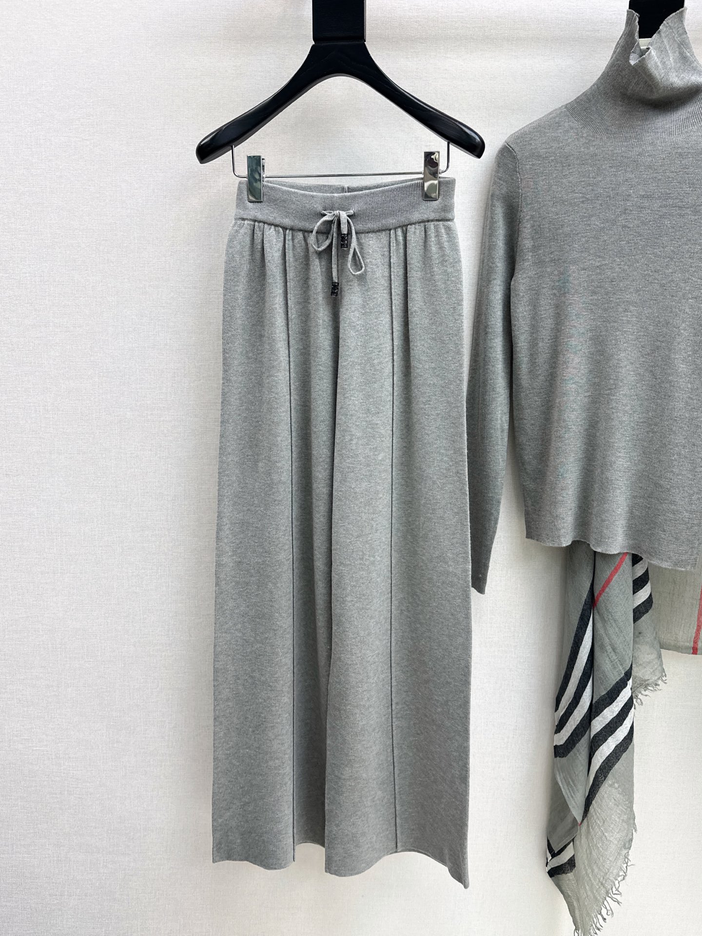 Bur 26fw knit basic tee check shawls pants set
