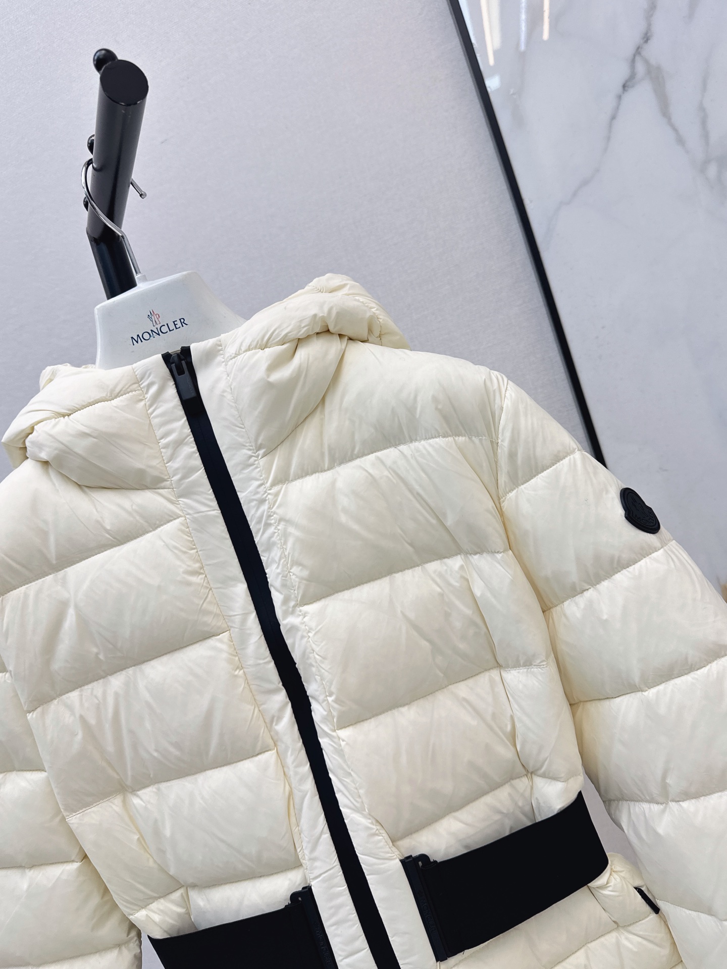 Monc 26fw hooded jacket