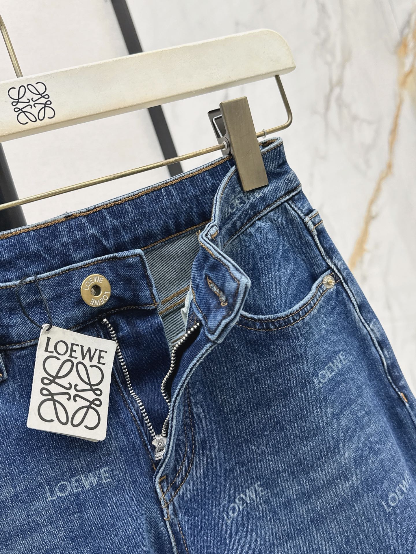 Loe 26fw fit-slim jeans