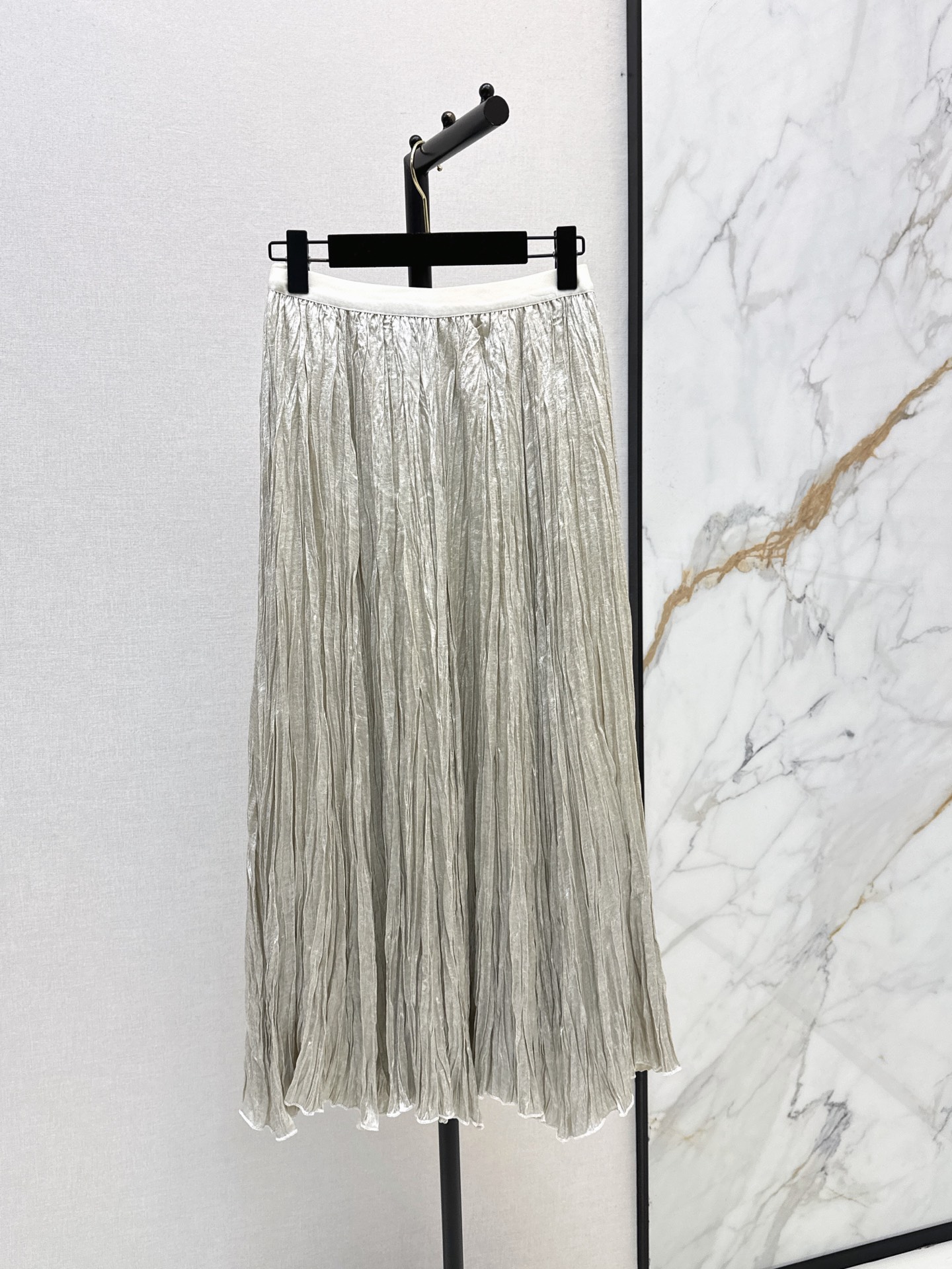 Chan 26fw pleated skirt