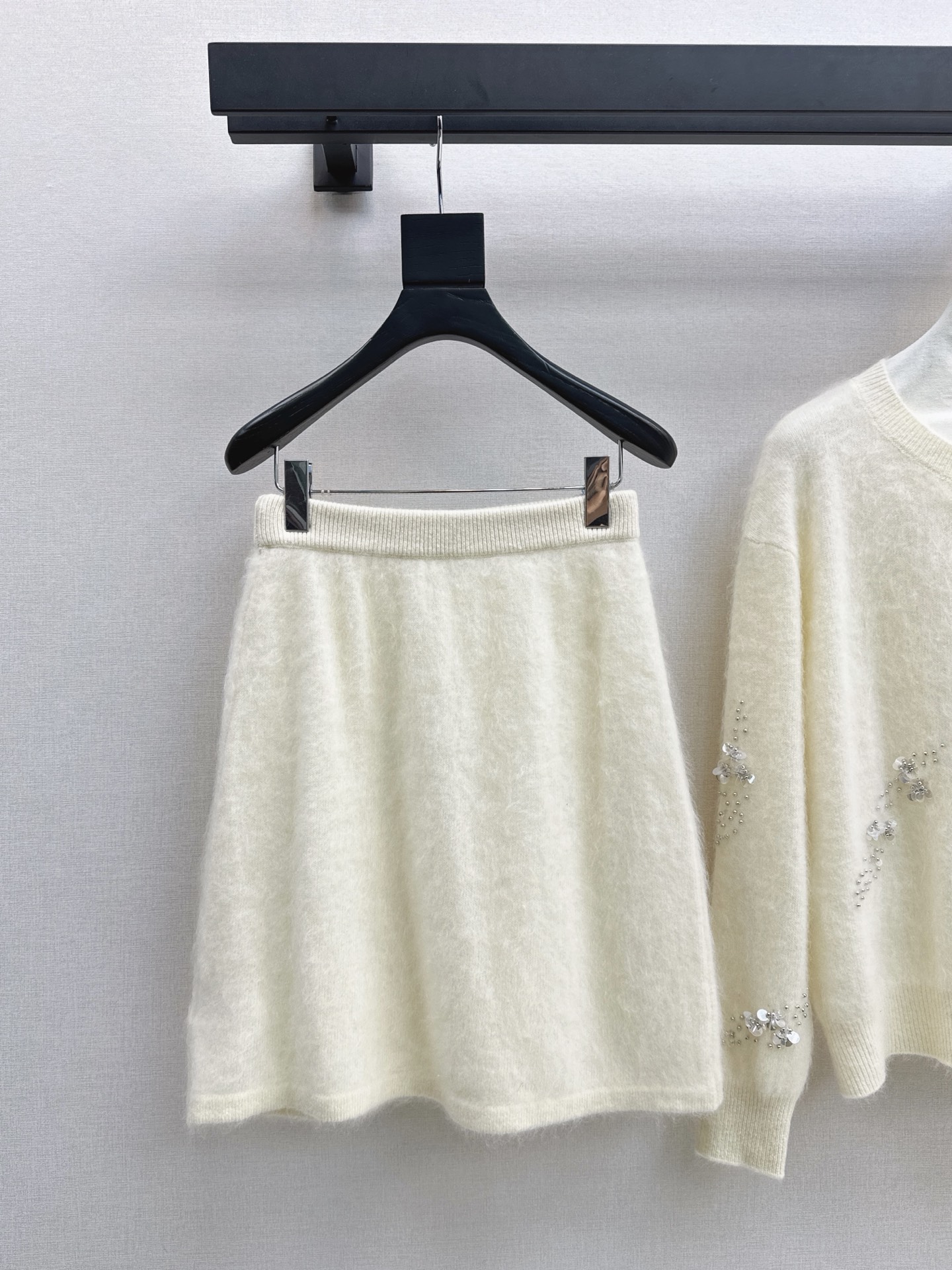 Miu 26fw beading sequin knit sweater skirt sets