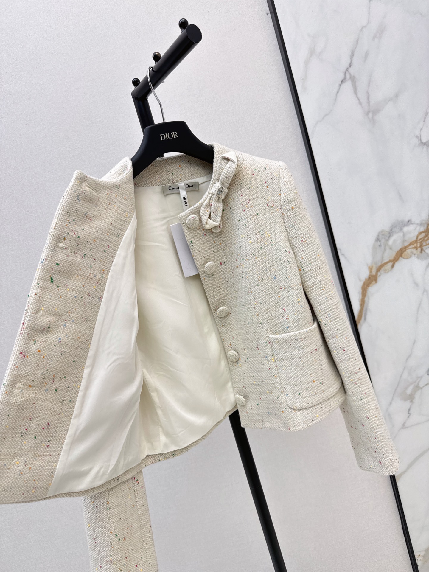 CD 26fw cropped tweed jacket