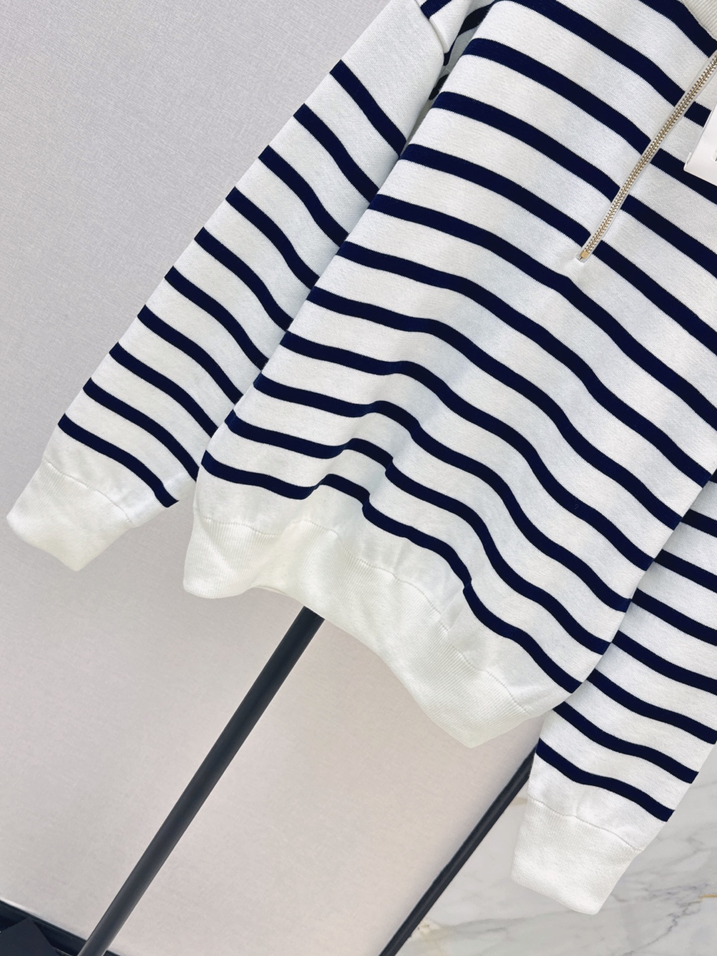 Chan 26fw stripe zip-up knit sweater