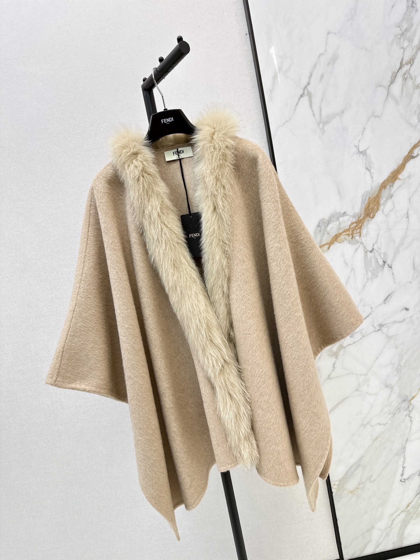 Fen 26fw fox-trim woolen cape jacket