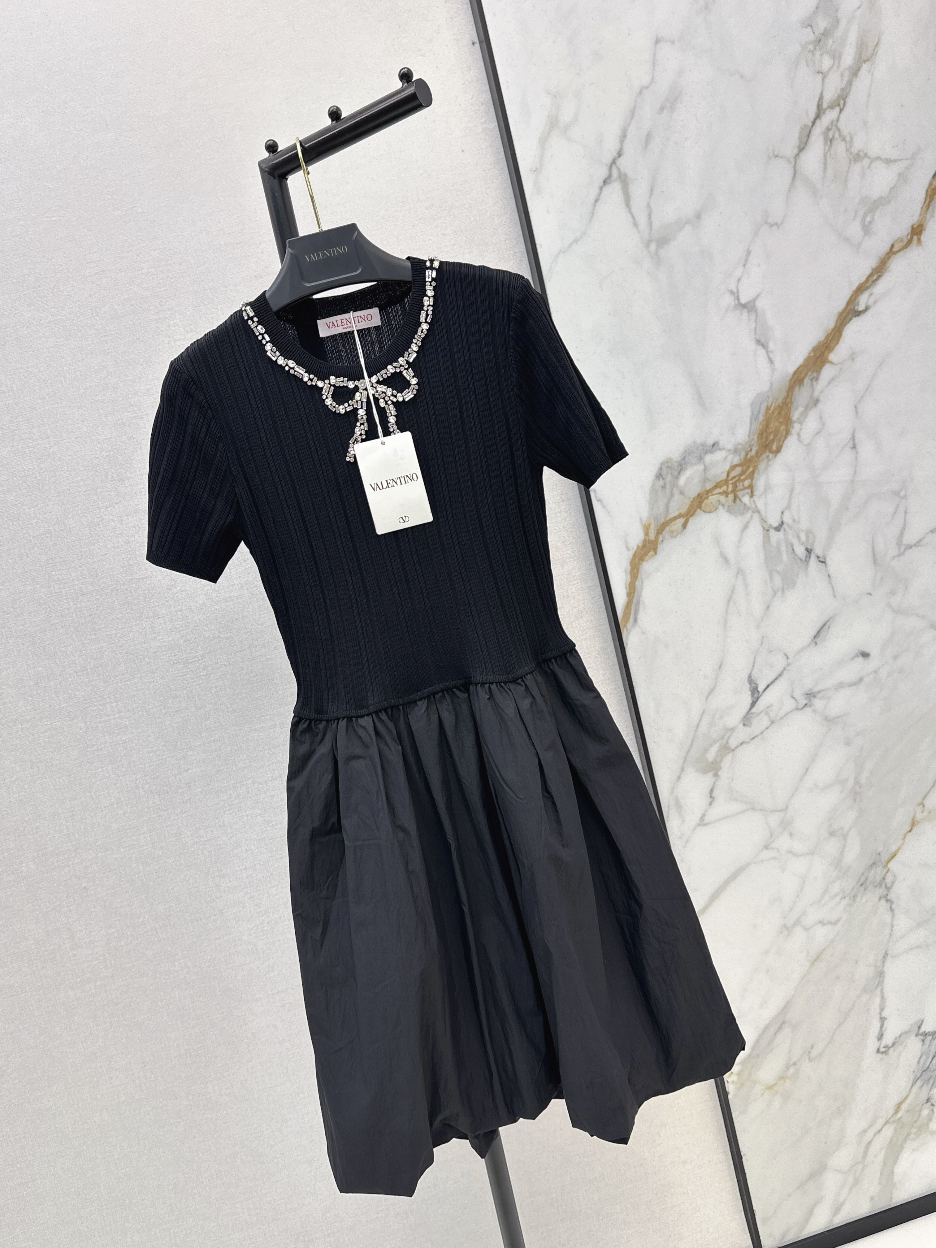 Valen 26ss beading knit contract dress