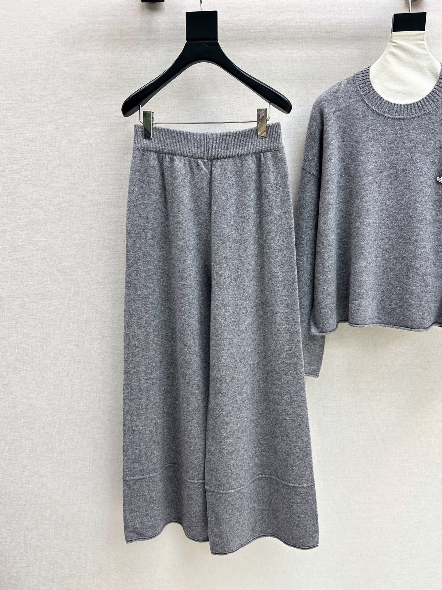 Max 26fw wool sweater pants sents