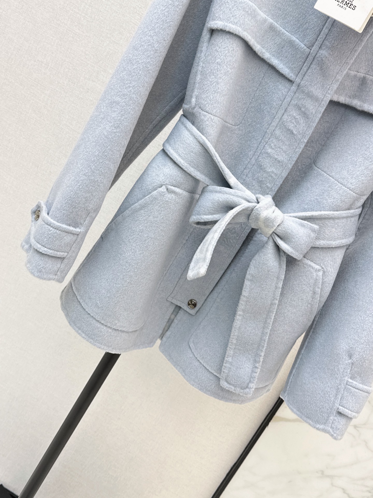 Her 26fw cashmere belted jacket