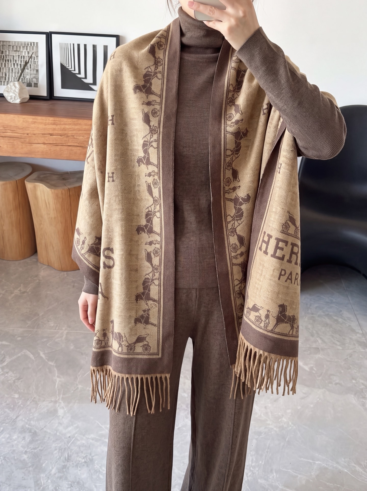 Her 26fw knit shawls basic tee pants sets