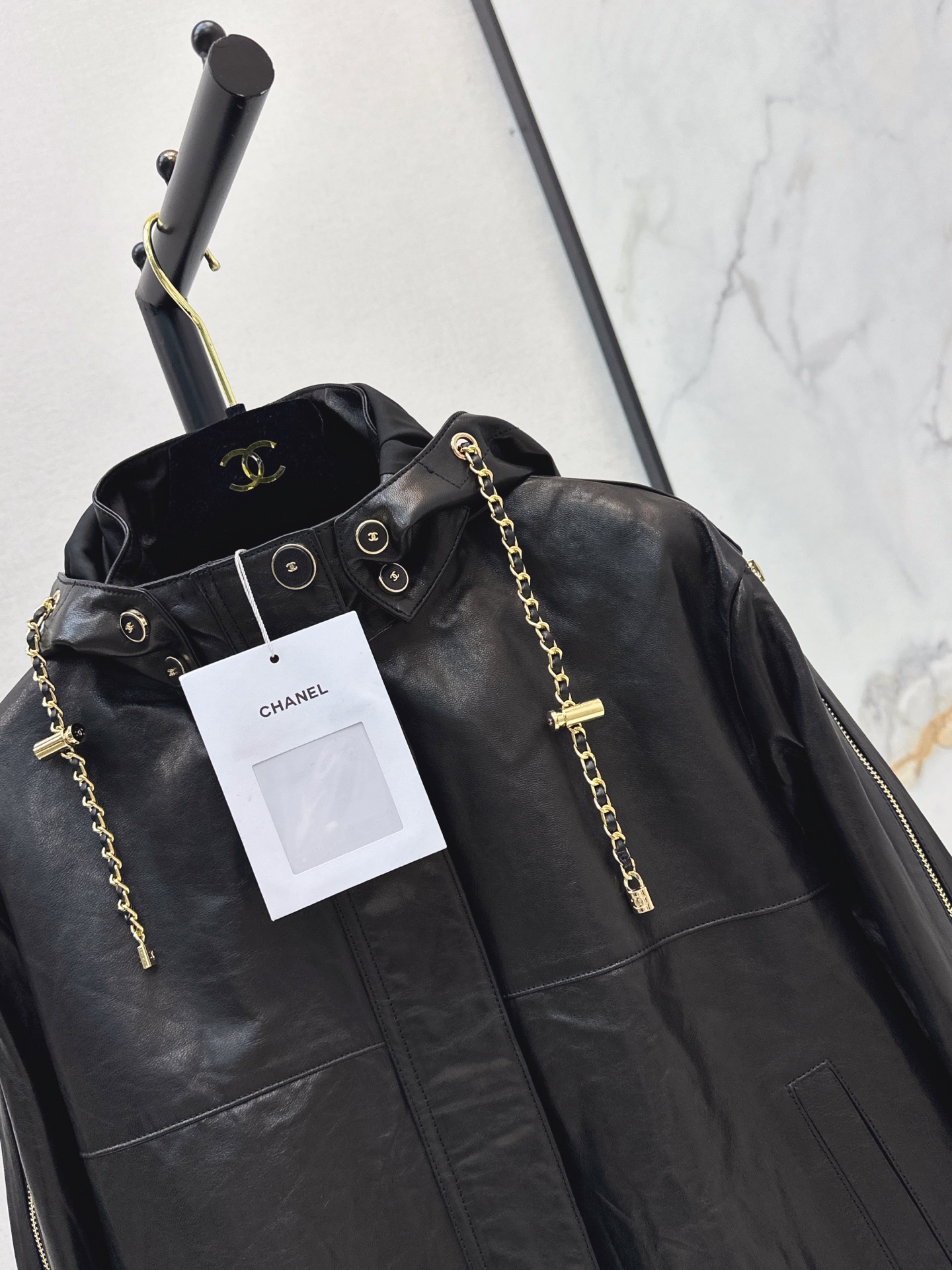 Chan 26ss leather hooded jacket