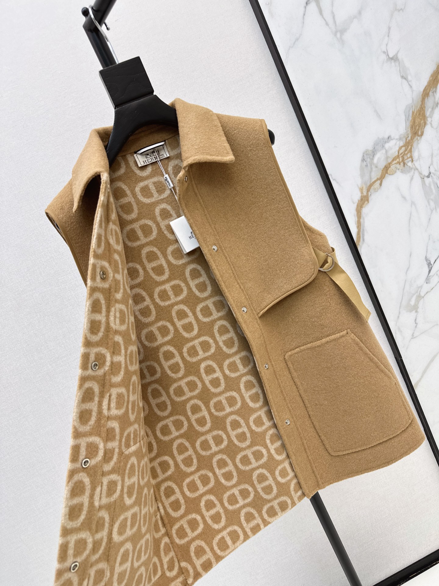 Her 26fw cashmere vest jacket