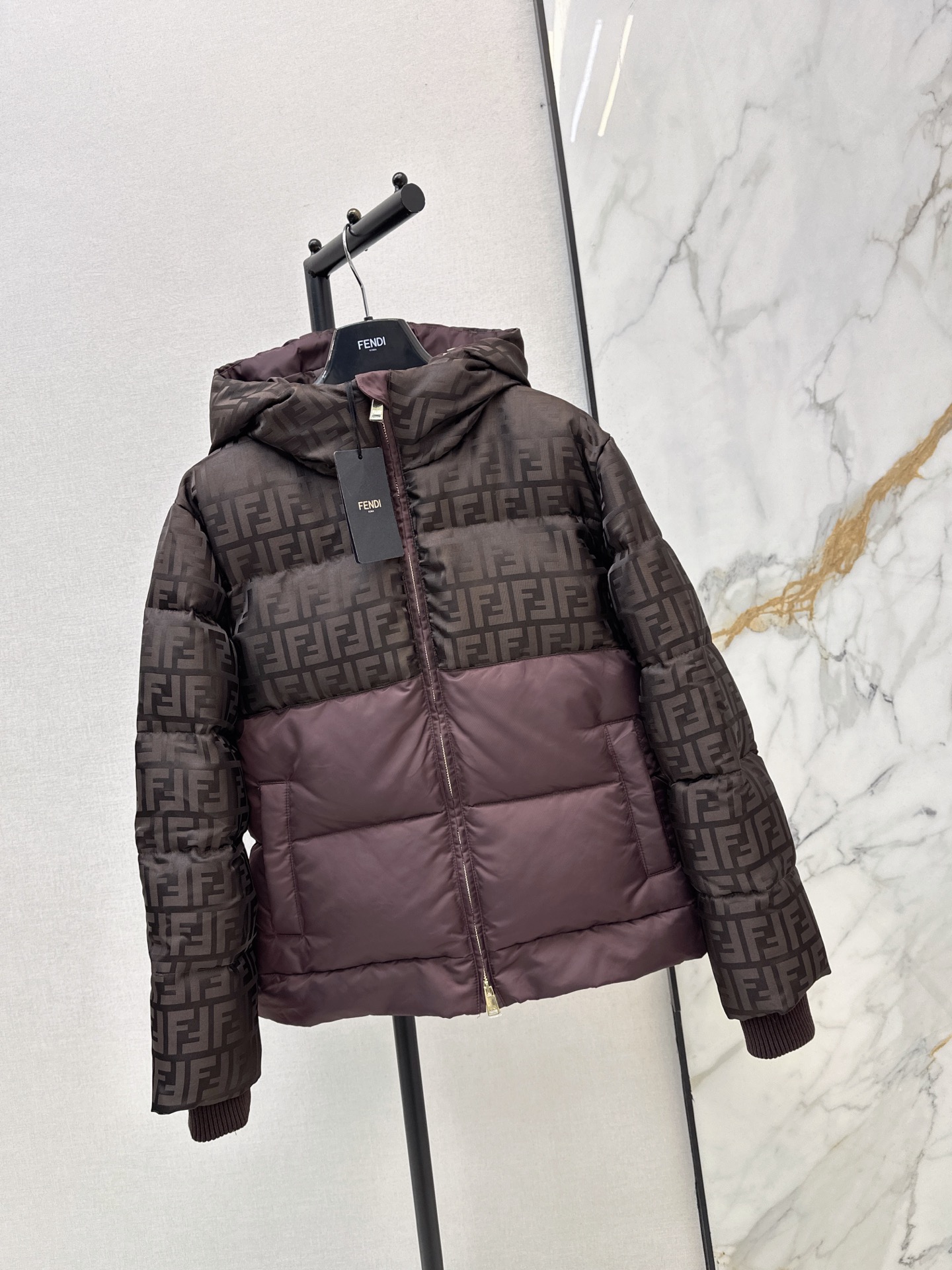 Fen 26fw jacquard hooded down jacket