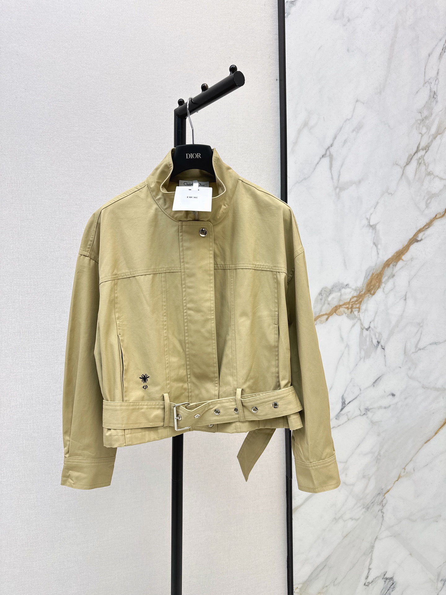 CD 26fw Stand-Collar Belted Cropped Jacket