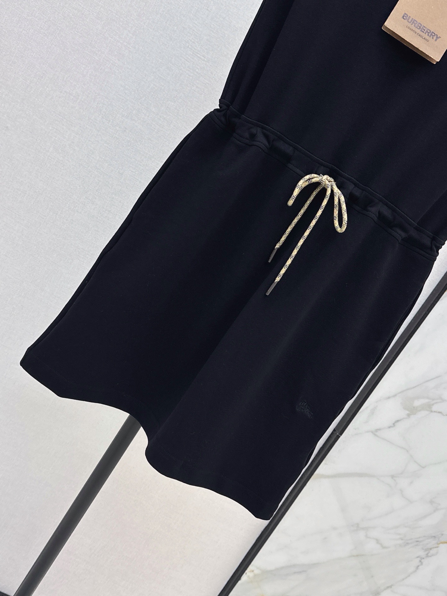 Bur 26ss sleeveless dress