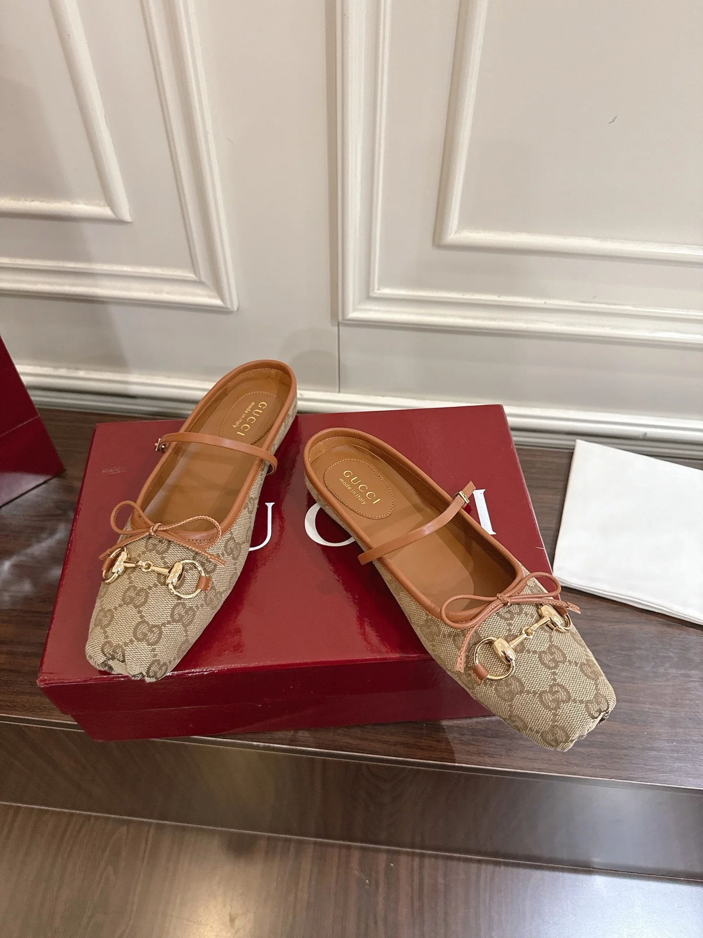Guc 25fw mules