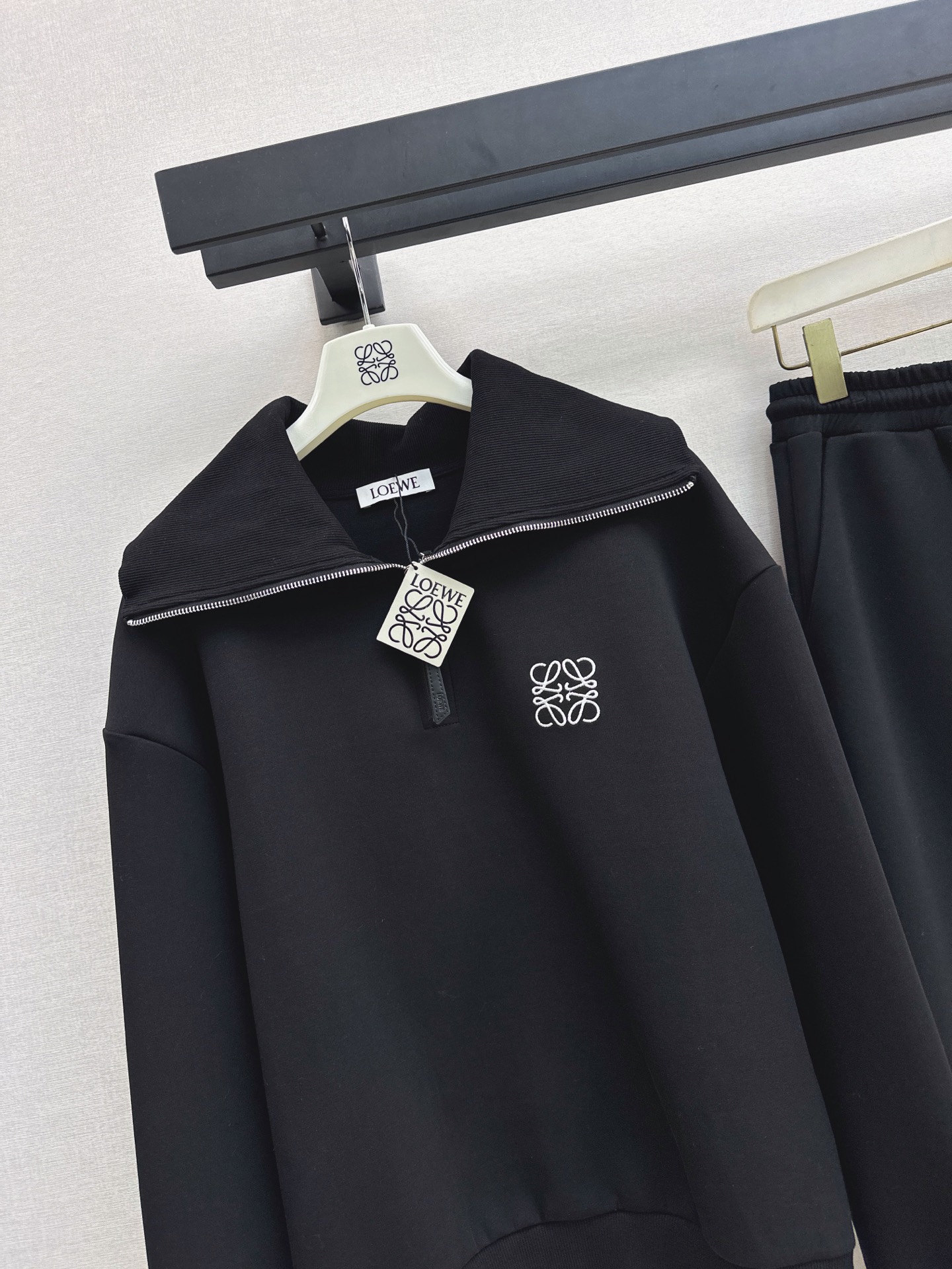 Loe 26fw half-zip sweatshirt pants sets