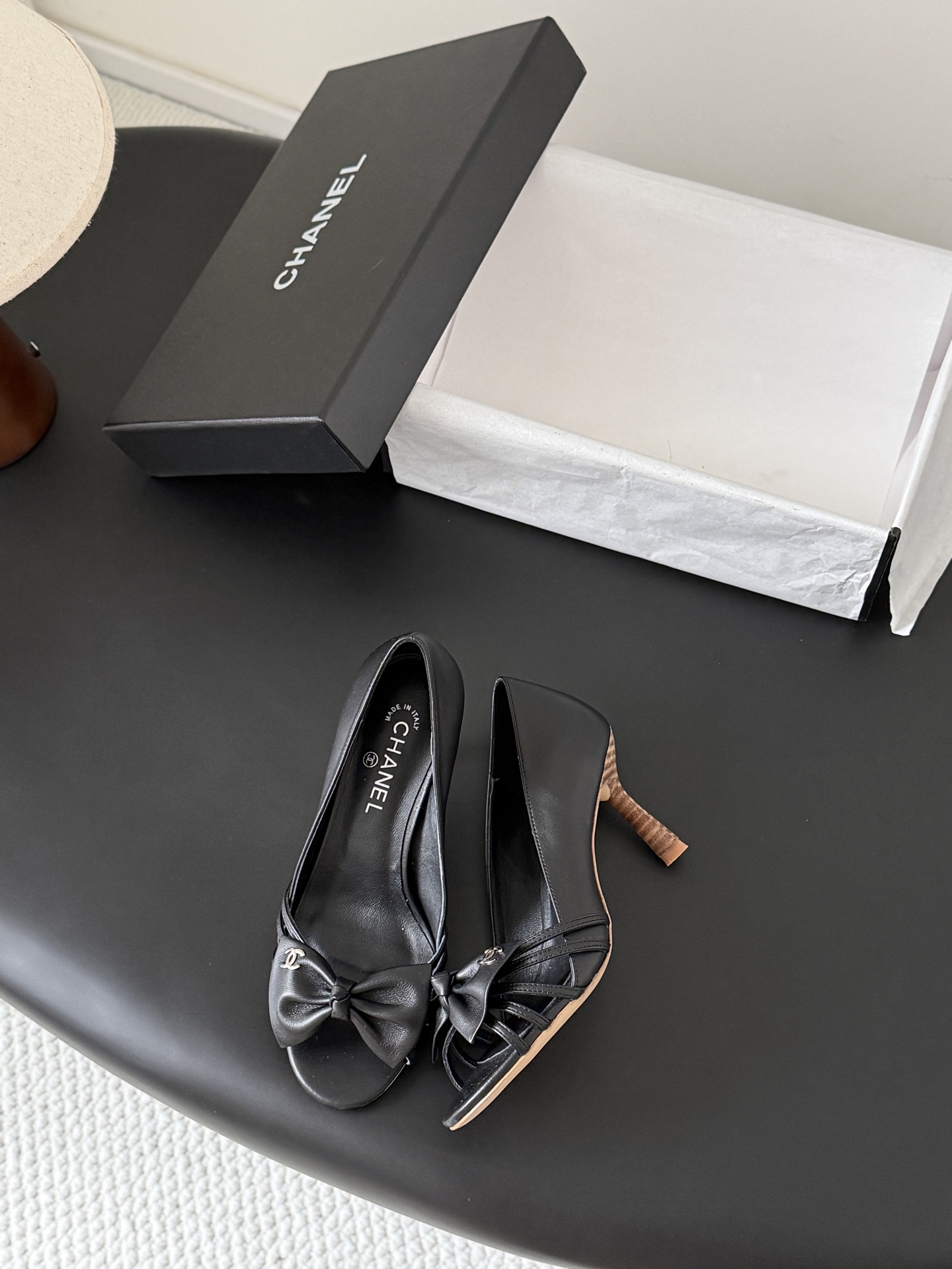 Chan 26ss peep toe heels