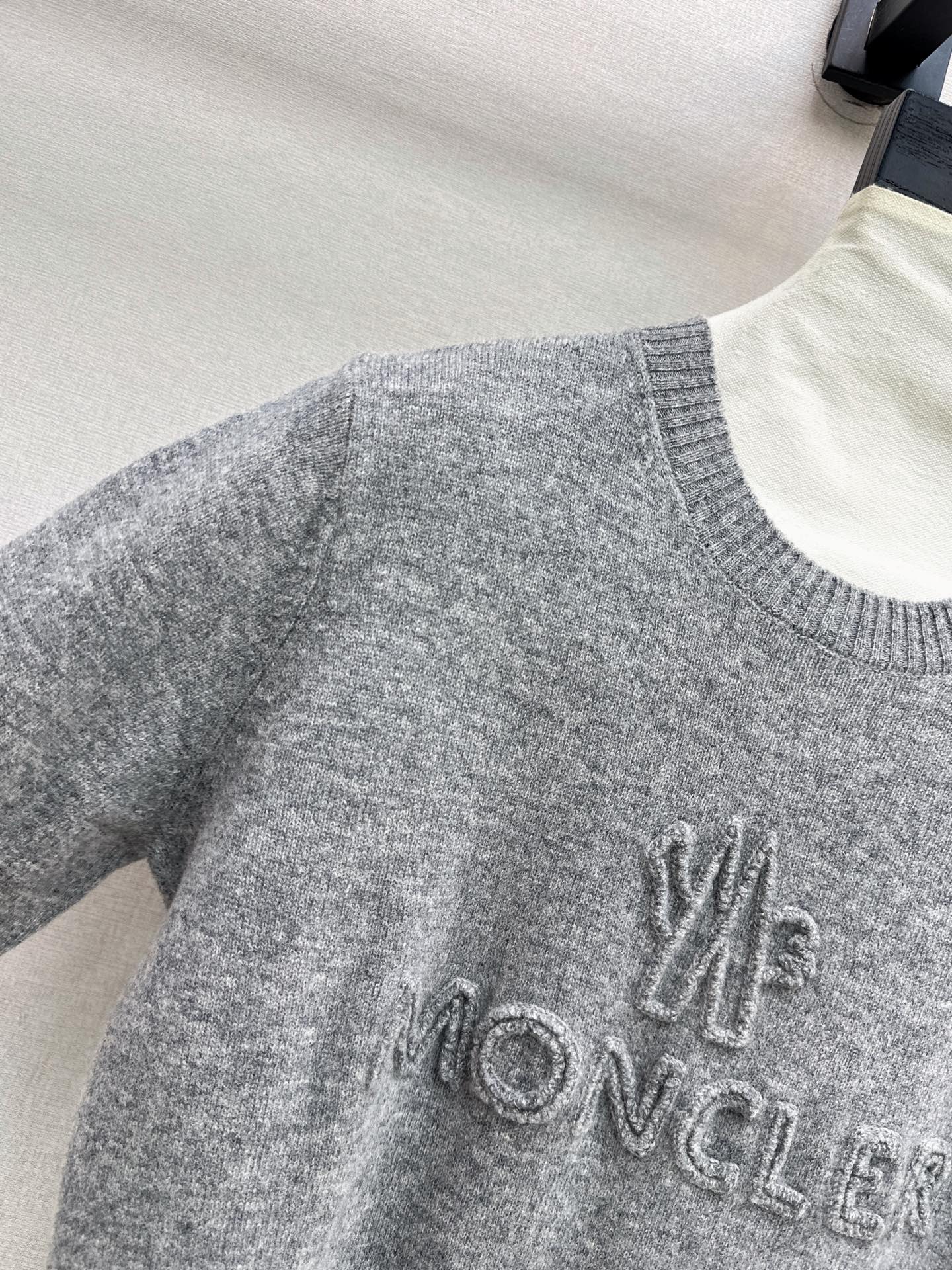 Monc 26fw embroidery knitwear