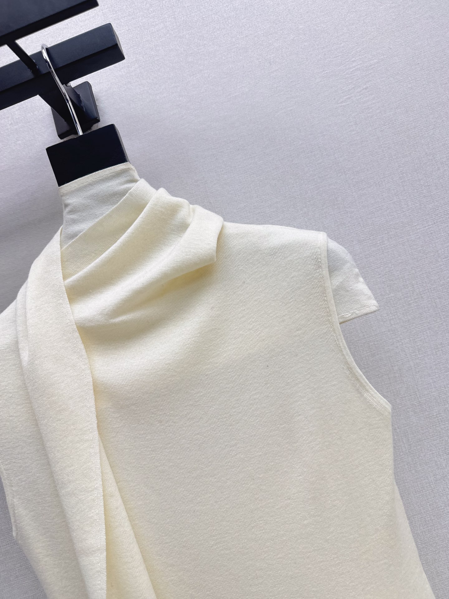 Row 26fw sleeveless knit vest