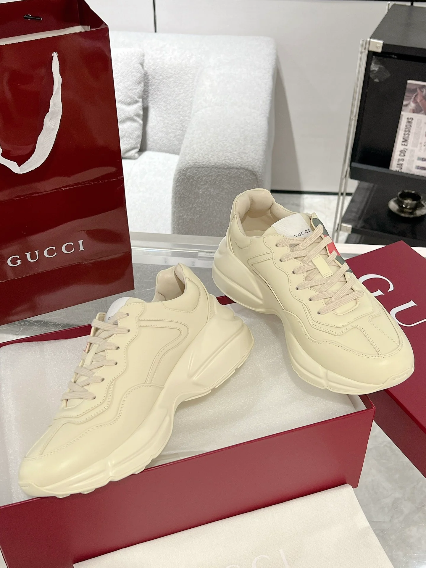 Gucc 25fw rhyton series dad's shoes