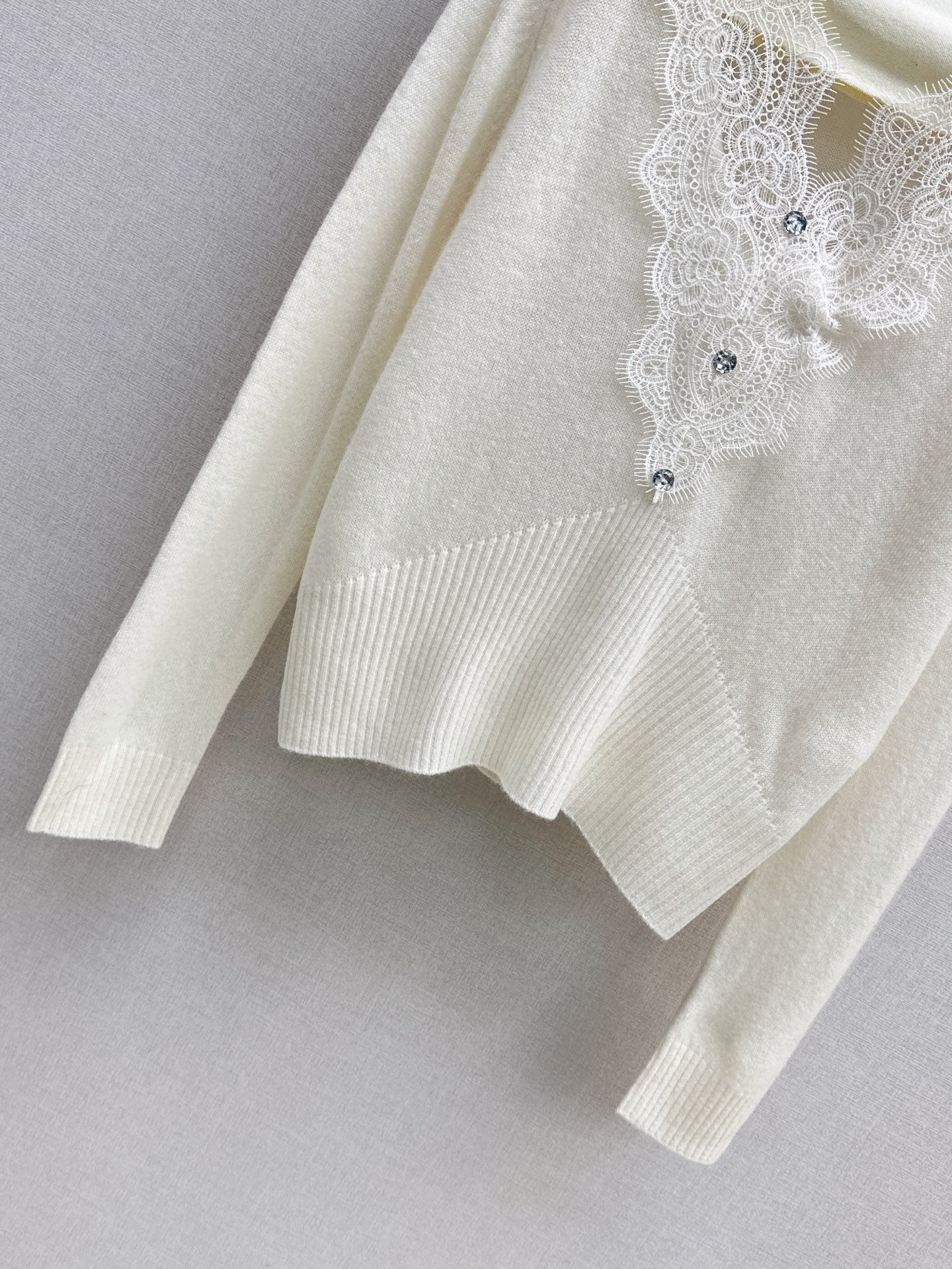 ES 26fw lace wool basic tee
