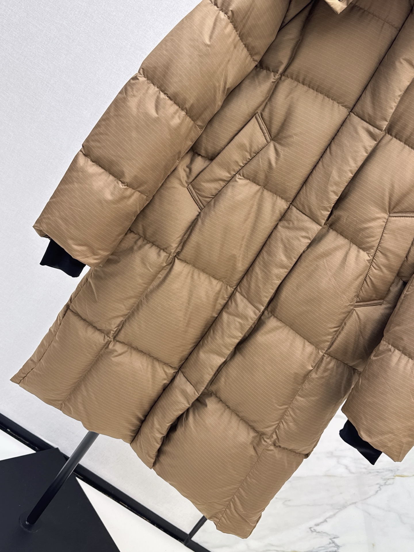 Pra 26fw hooded long down jacket