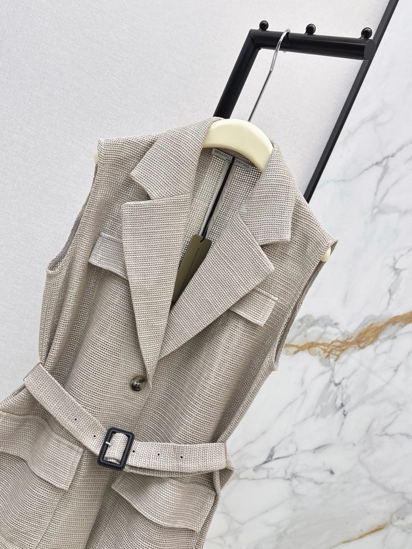 ES 26ss belted vest jacket