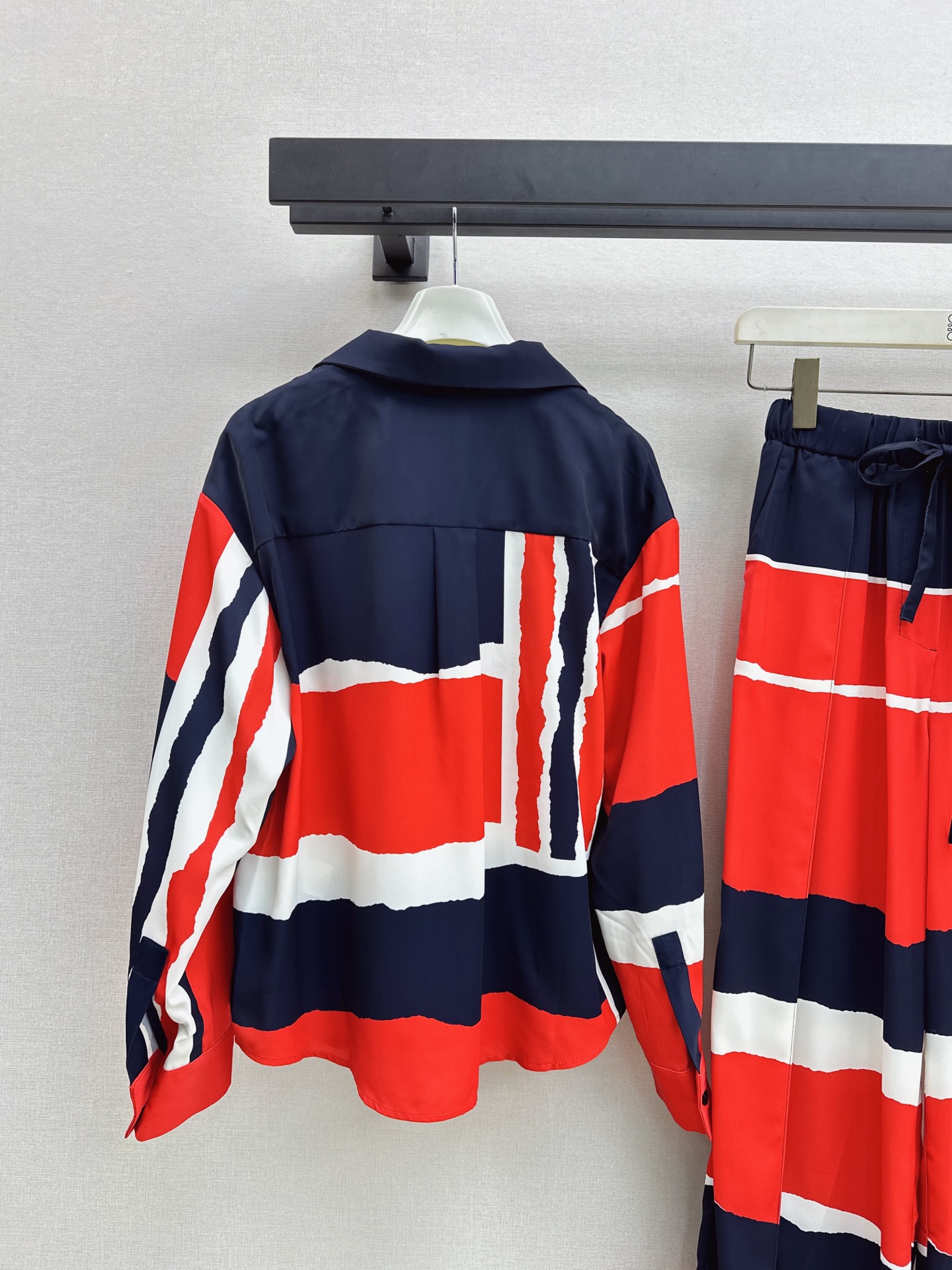 Loe 26fw stripe print shirt wied-leg pants sets