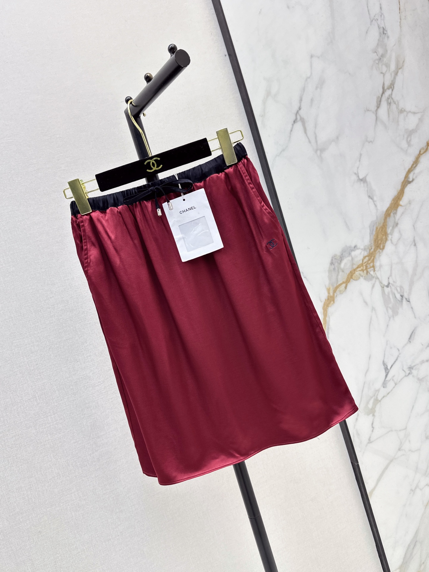 Chan 26fw silk skirt