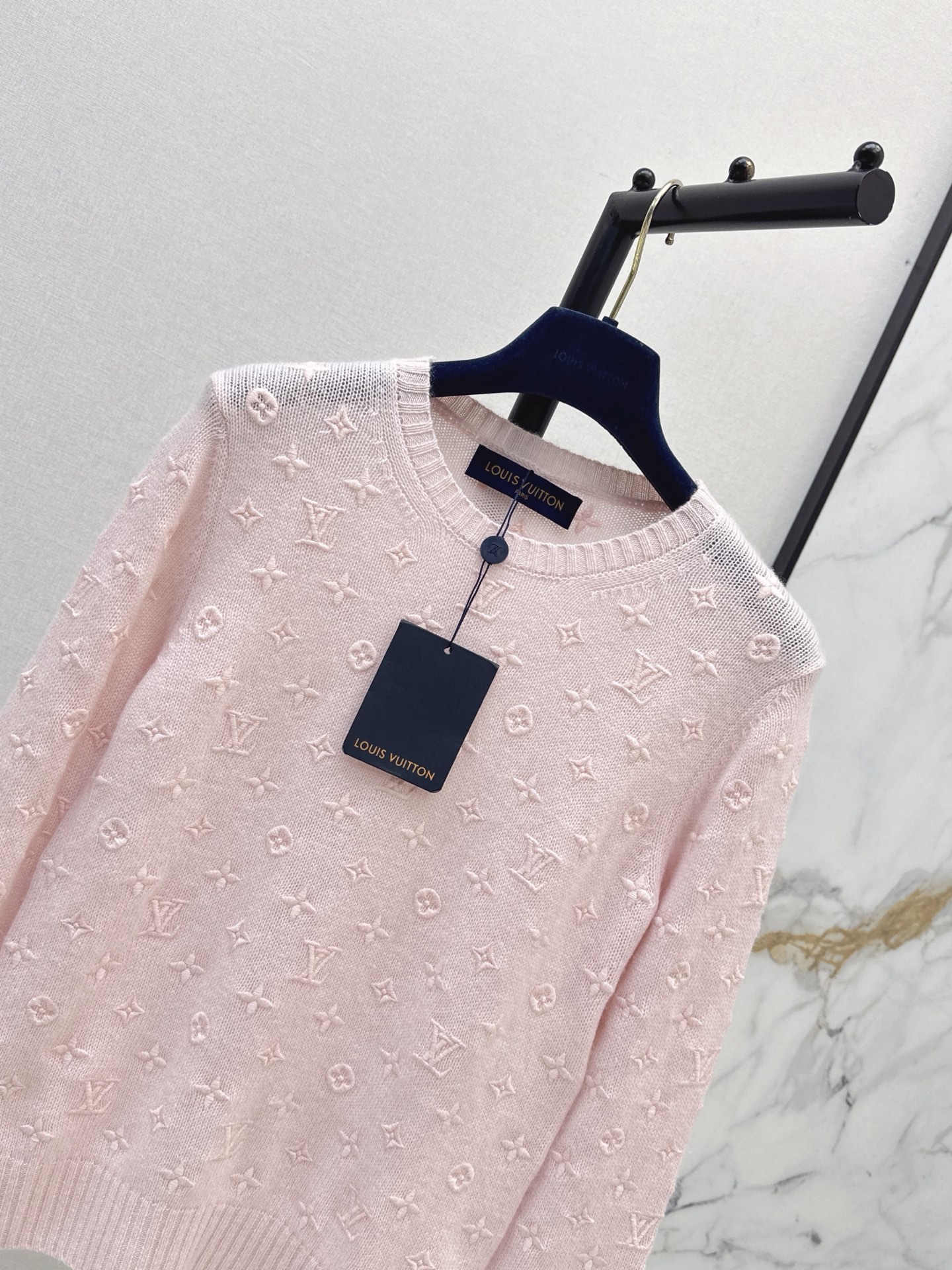 Loui 26fw cashmere sweater