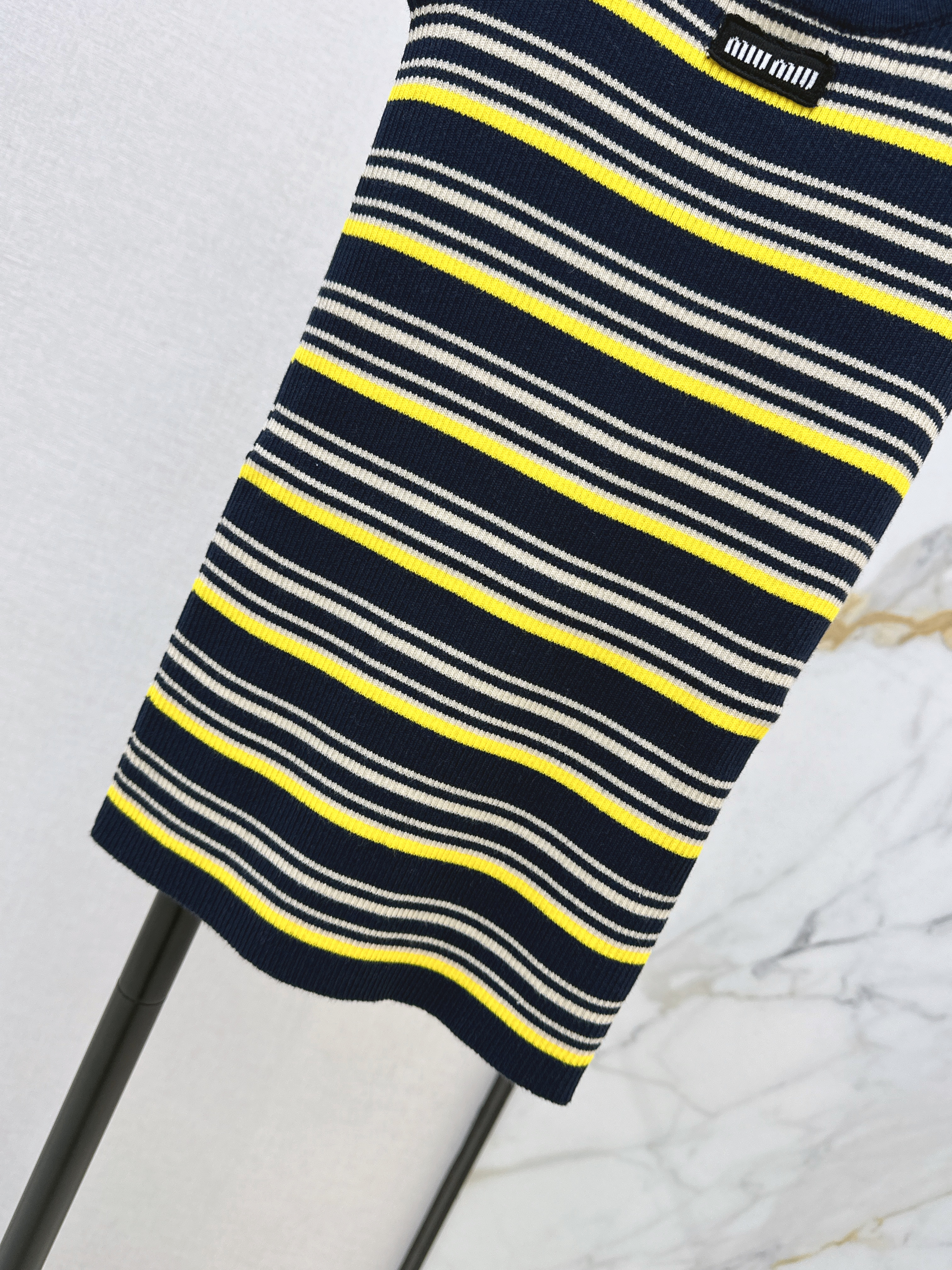 Miu 26ss stripe knit vest