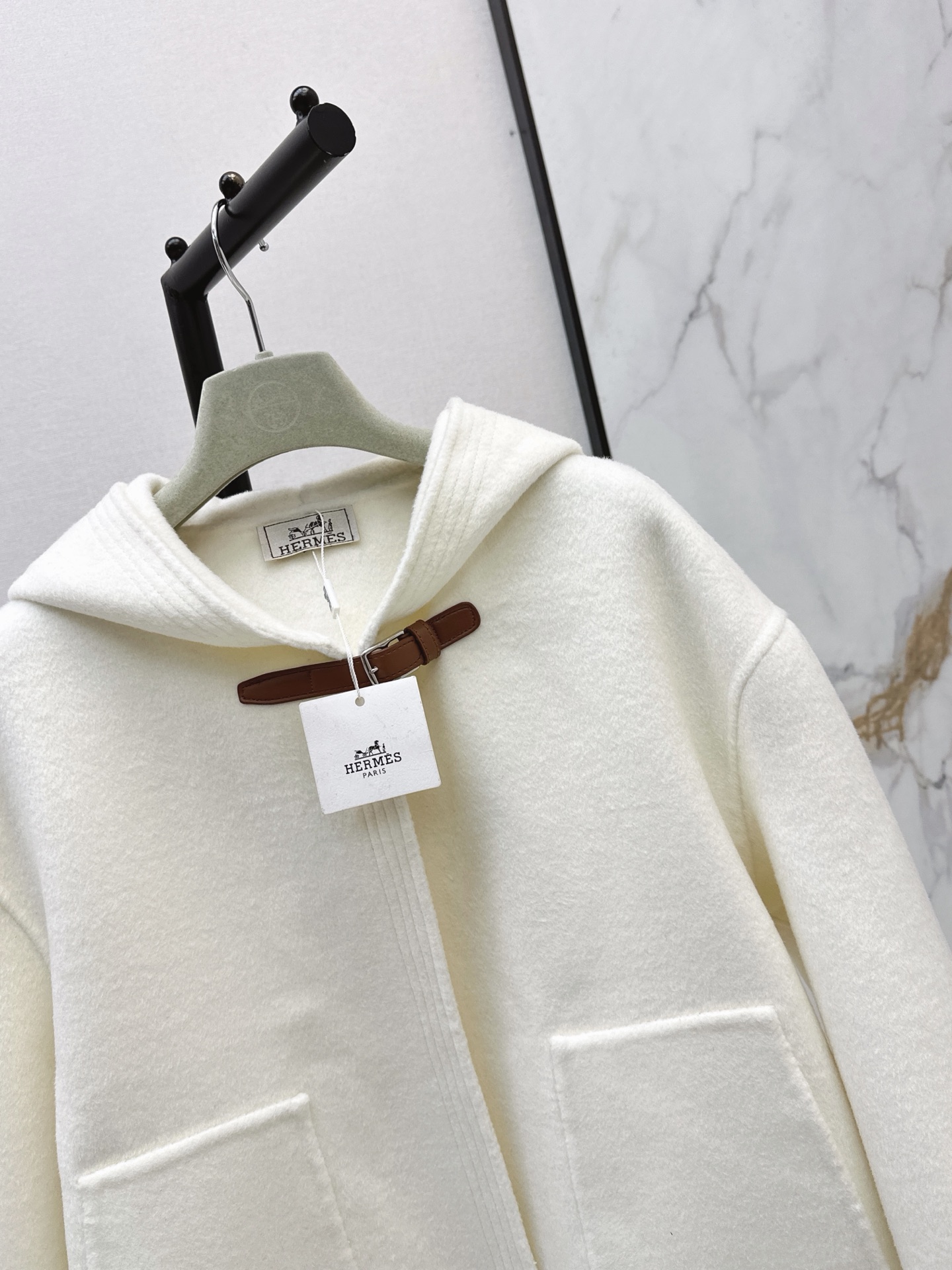 Her 26fw woolen hooded jacket