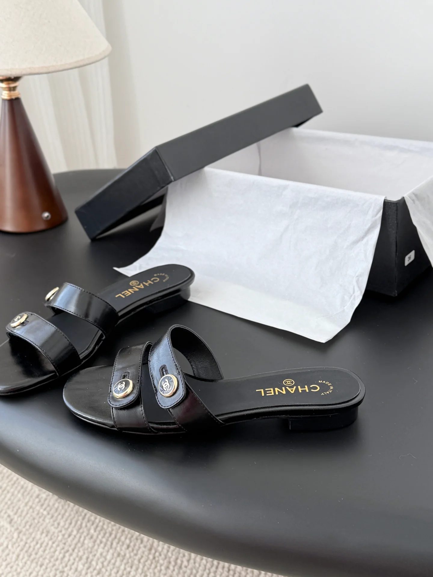 Chan 26ss sandals