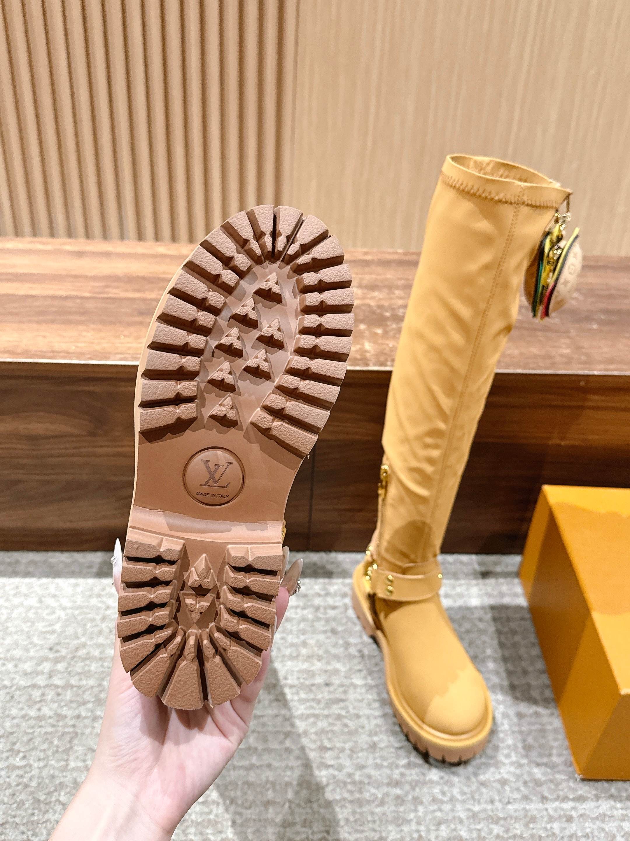 Loui 25fw boots