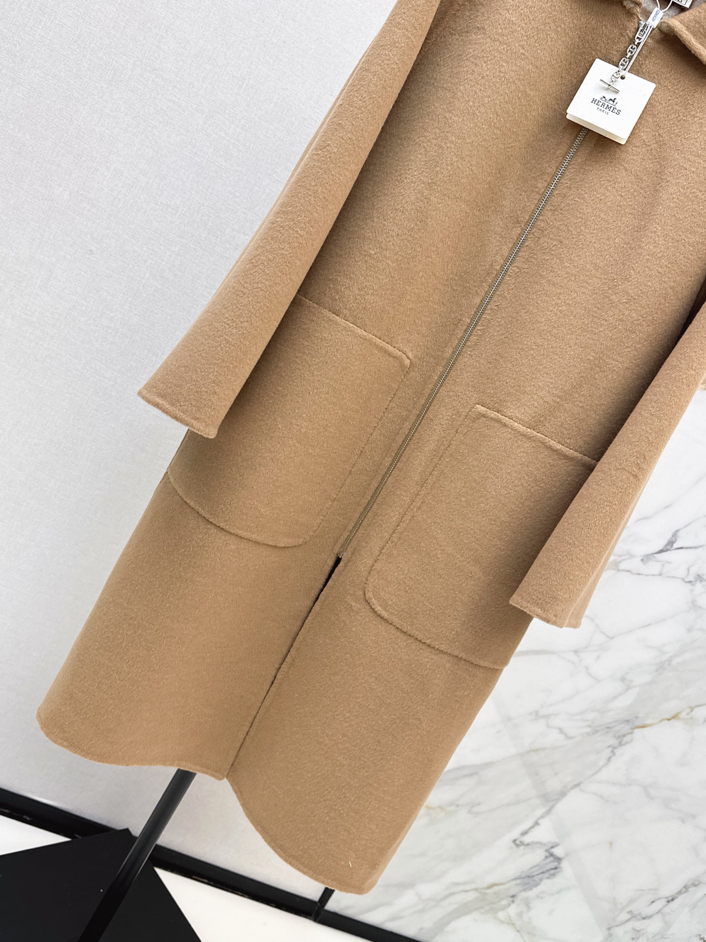 Her 26fw cashmere zip-up overcoats