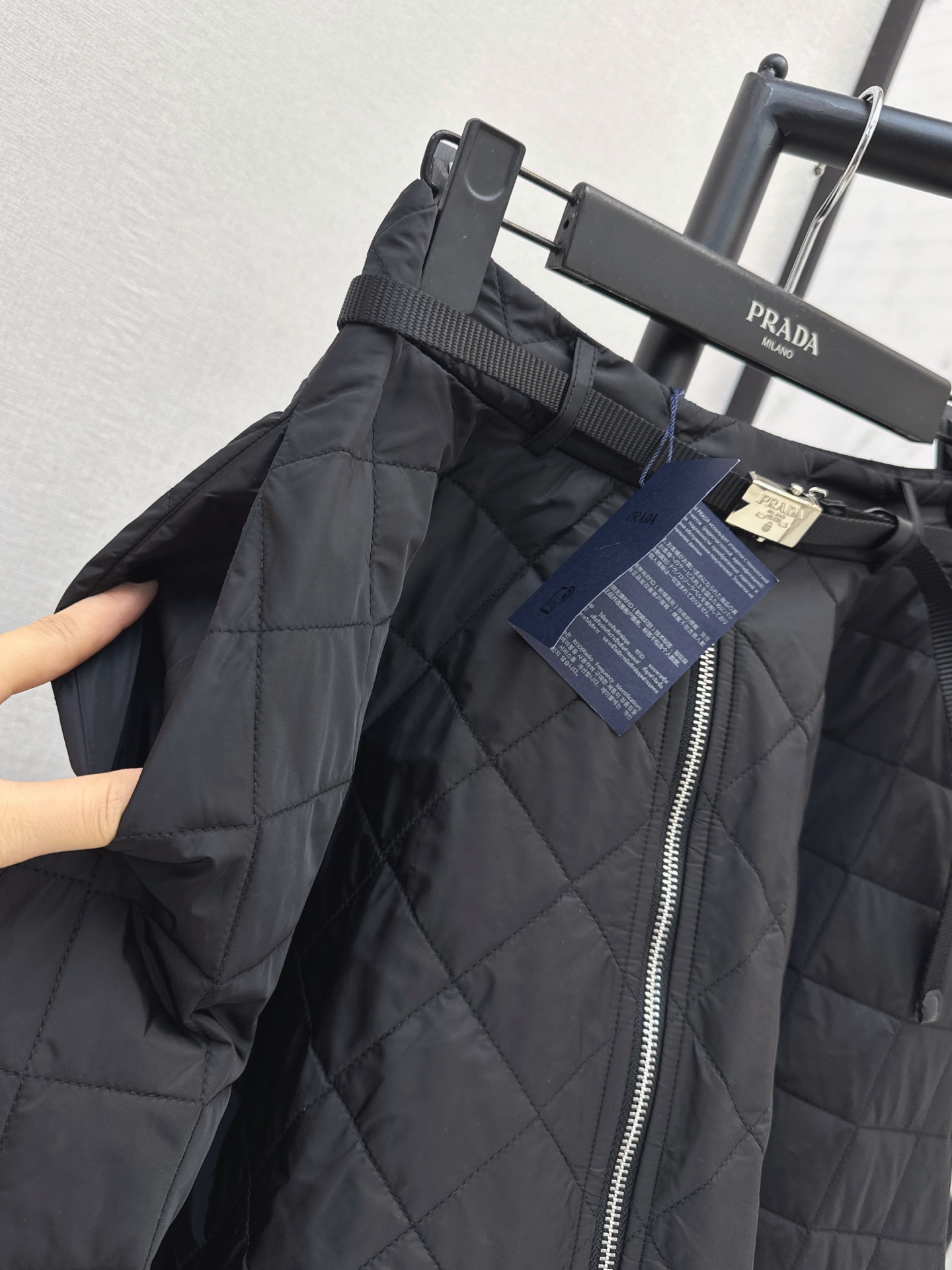 Pra 26fw zipper skirt