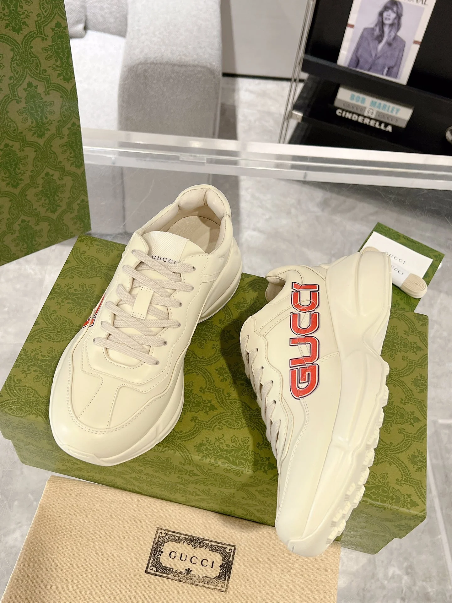 Gucc 25fw dad's shoes