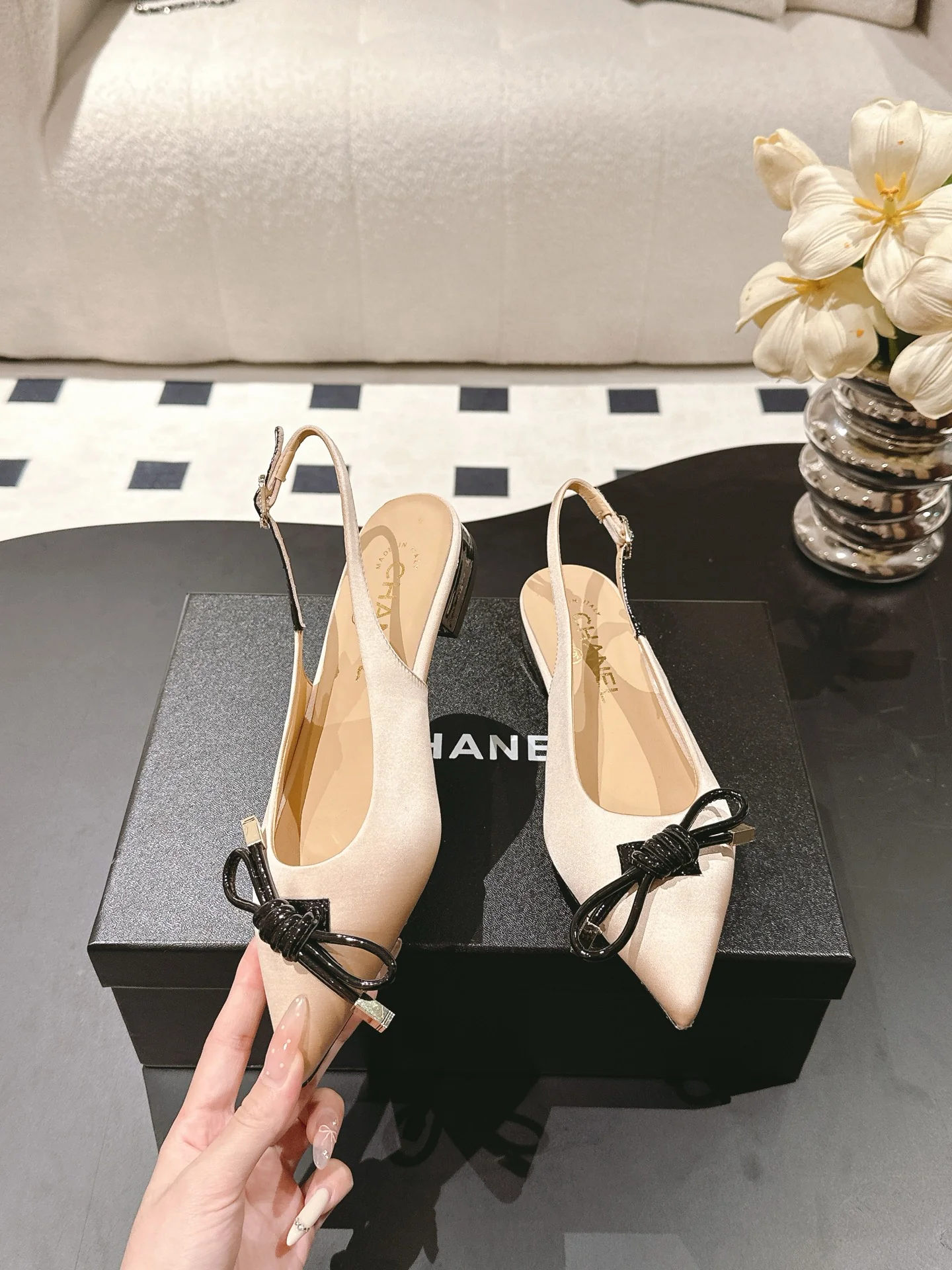 Chan 25fw slingback flats