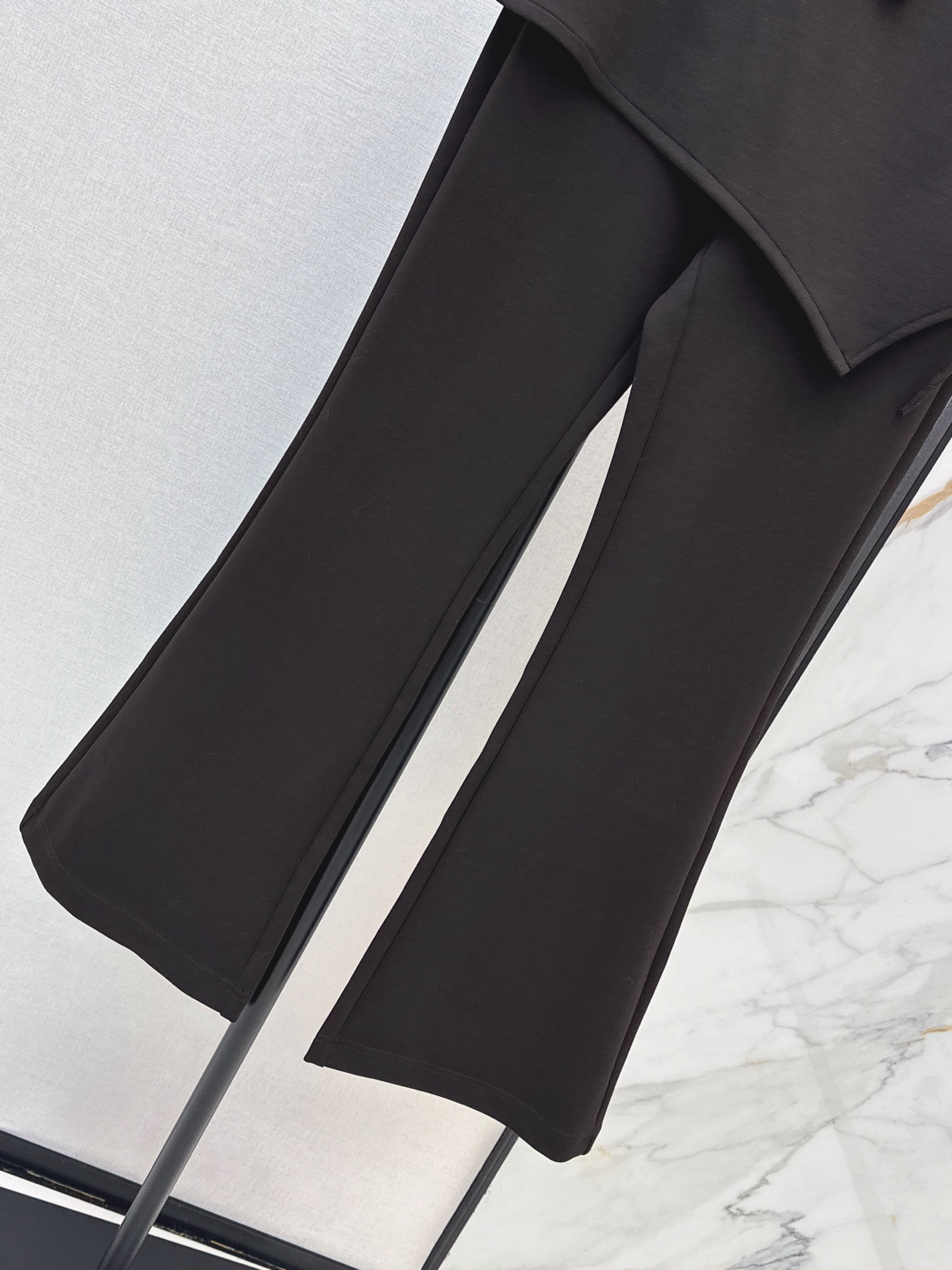 Sain 26fw asymmetric skirt-overlay flared pants