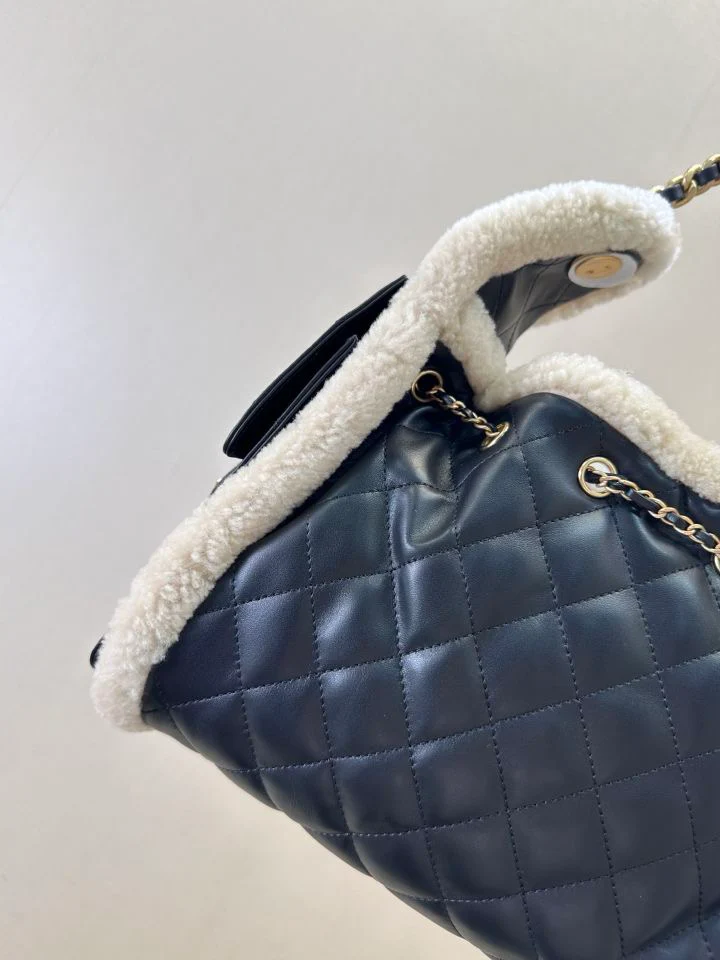 Chan 25fw bag