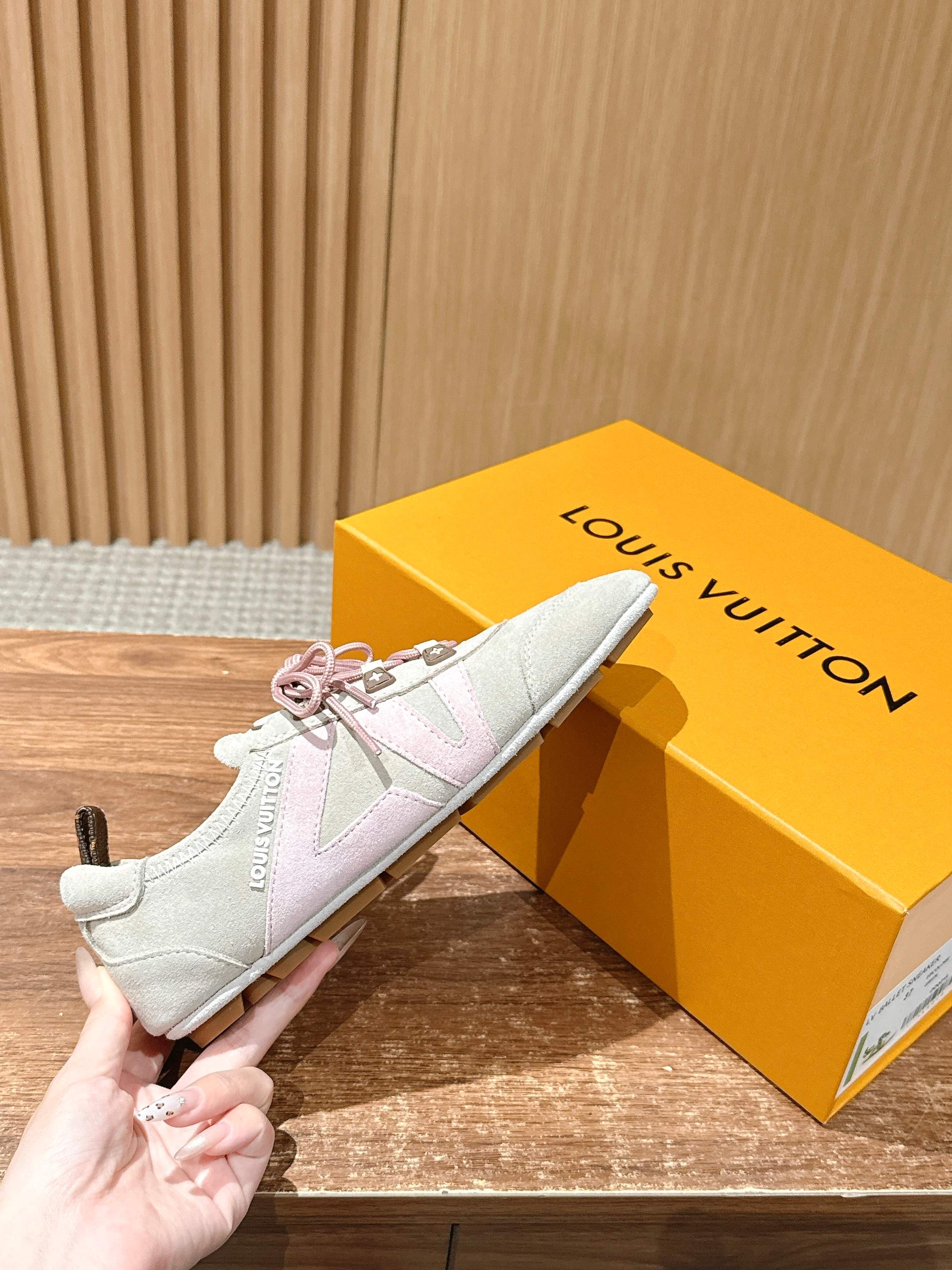 Loui 25fw sneaker