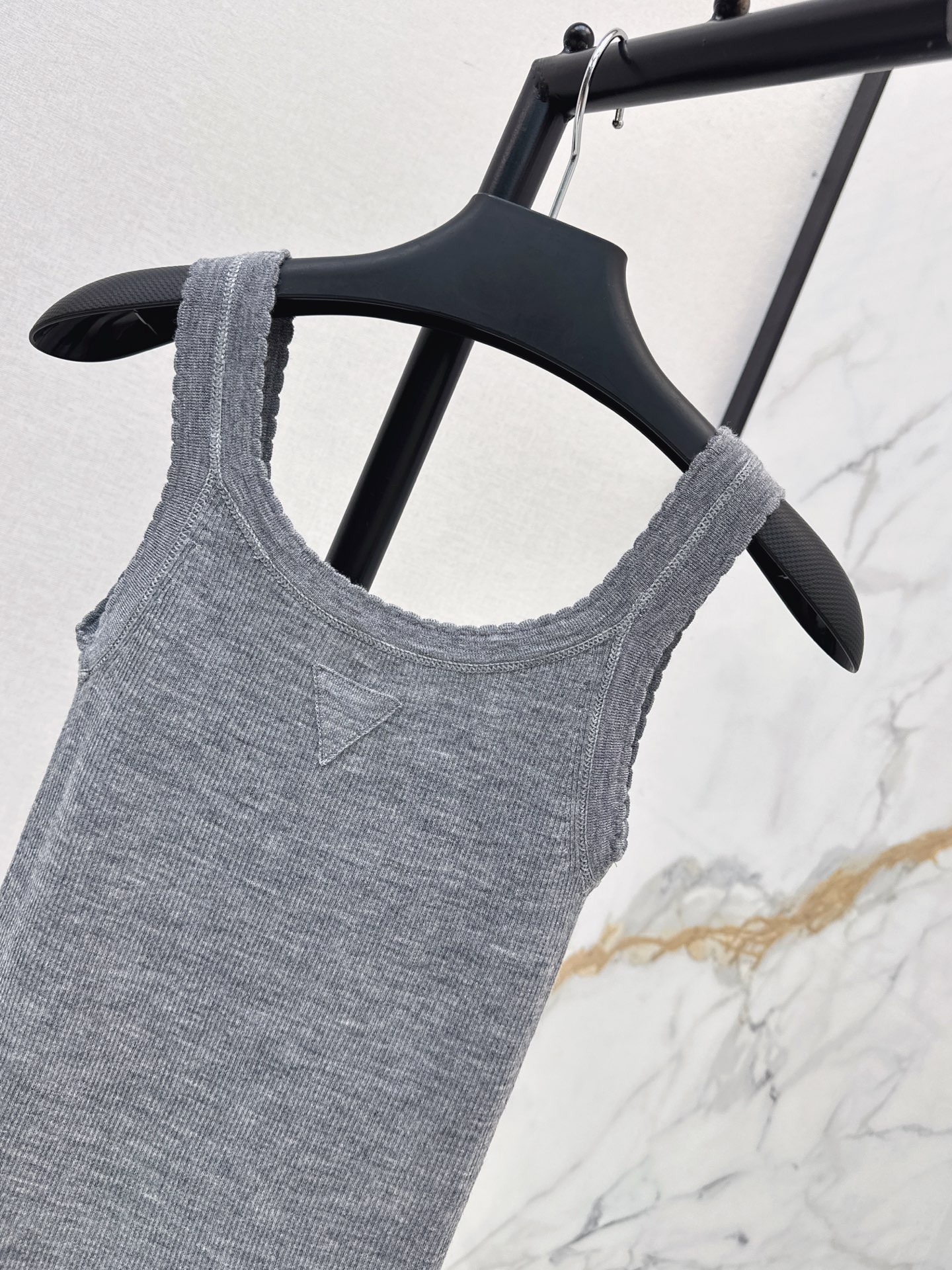 Pra 26fw knit vest